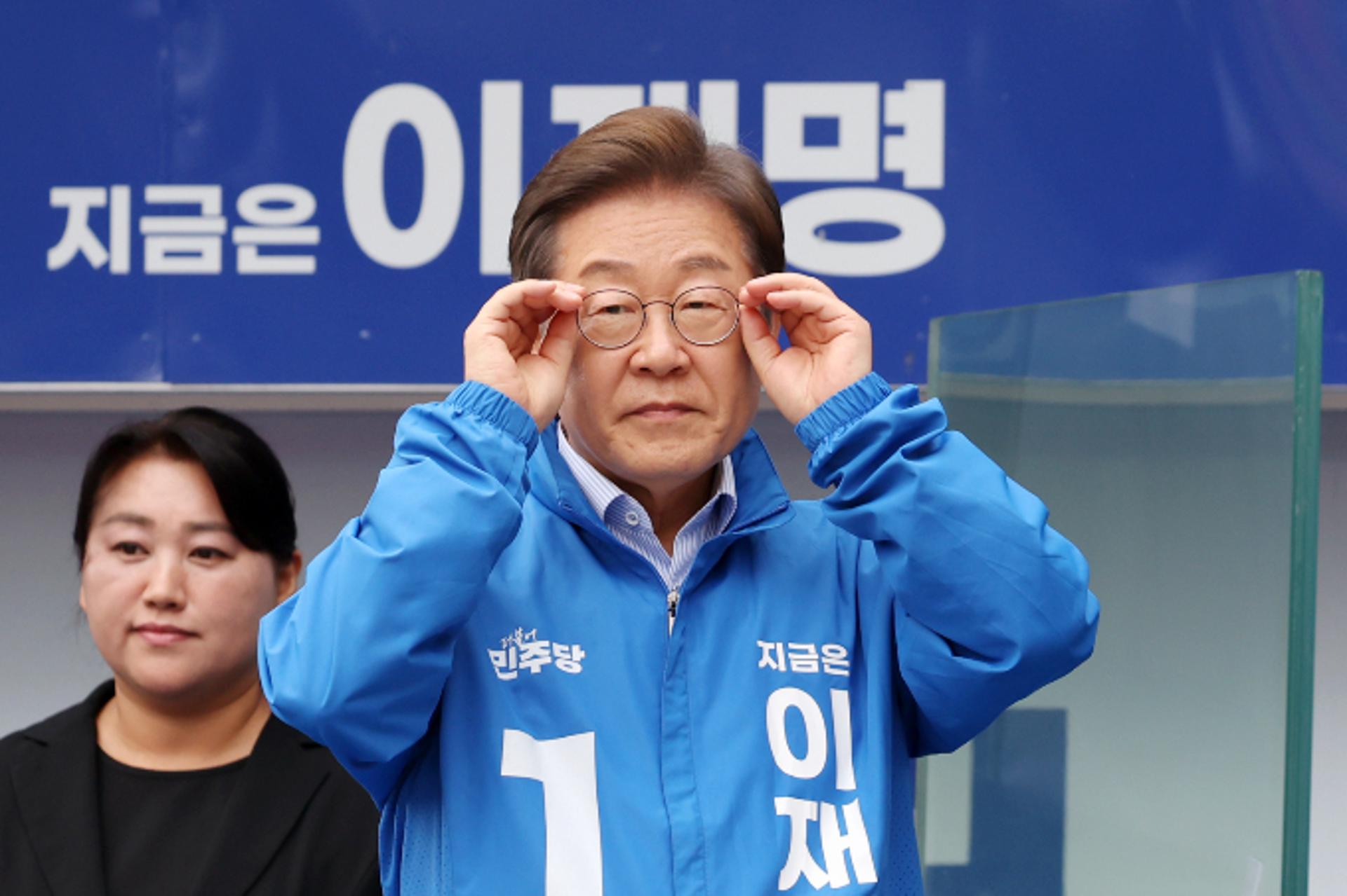 이재명 "부인이 정치하지 않아… 왜 못 알아듣는 척하나"