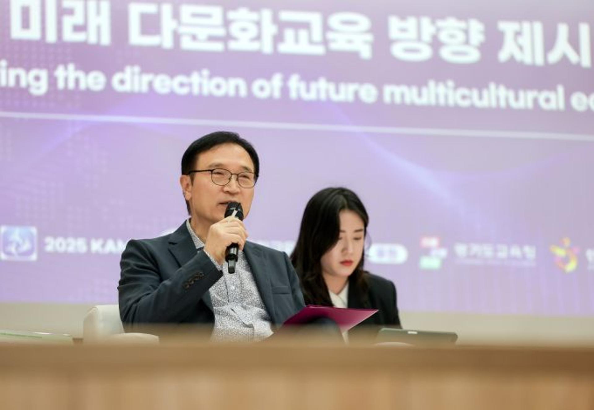 임태희 "경기교육, 다문화교육 국제 기준 되겠다"