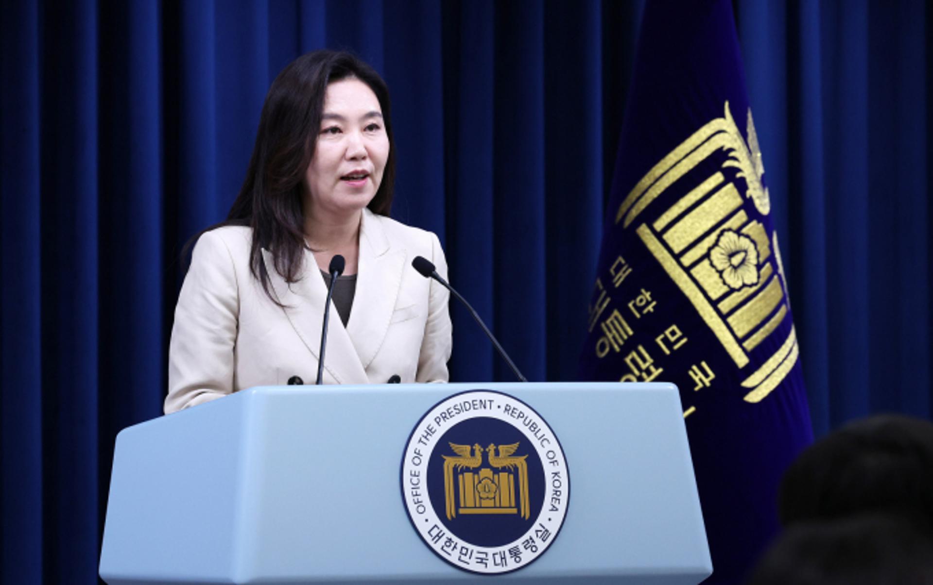 대통령실 "이 대통령 제안, 브리핑룸 쌍방향 소통으로"(상보)