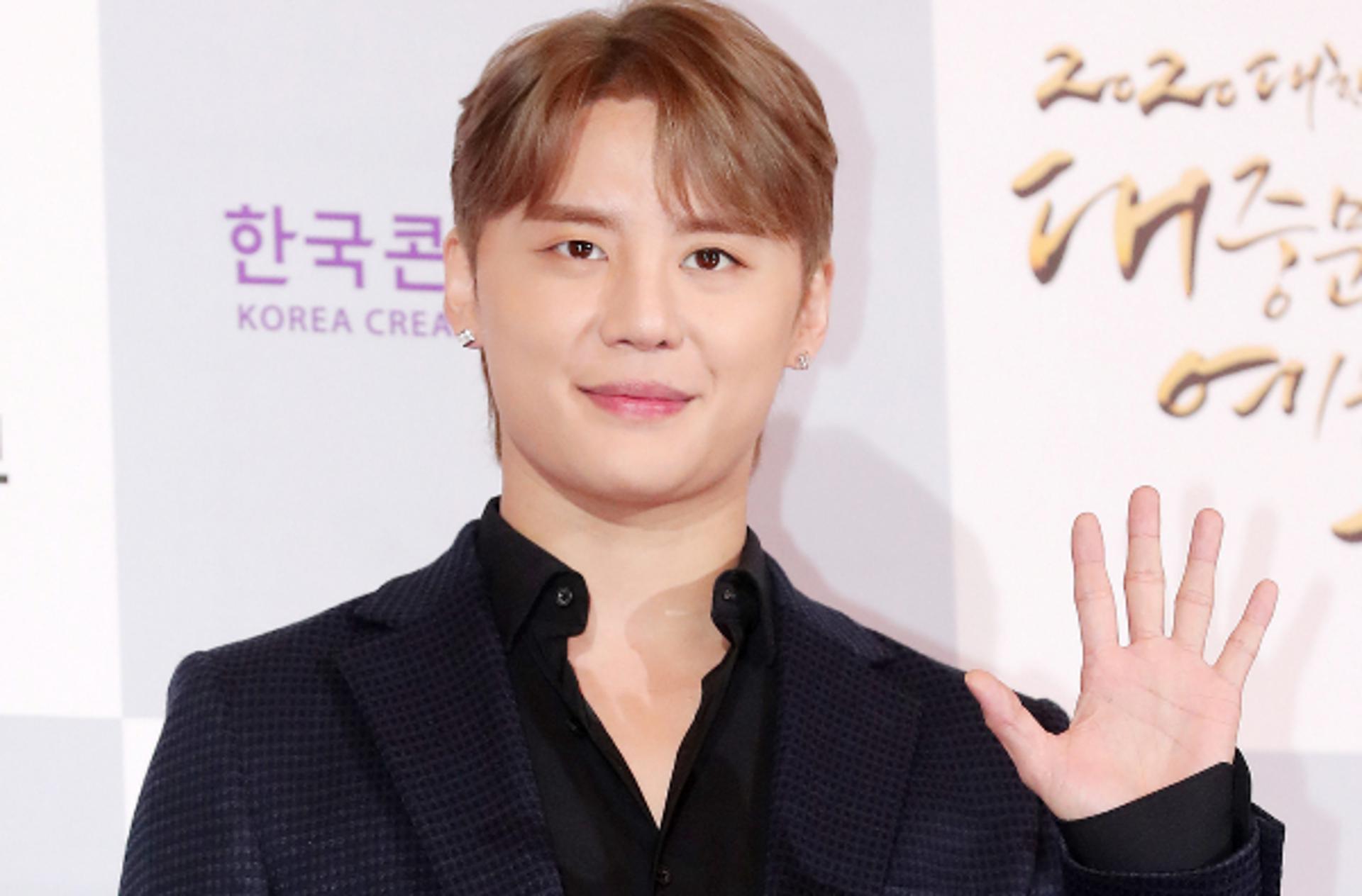"녹음본 뿌려?"… 김준수 협박해 8억 뜯은 여성 BJ, '징역 7년' 확정