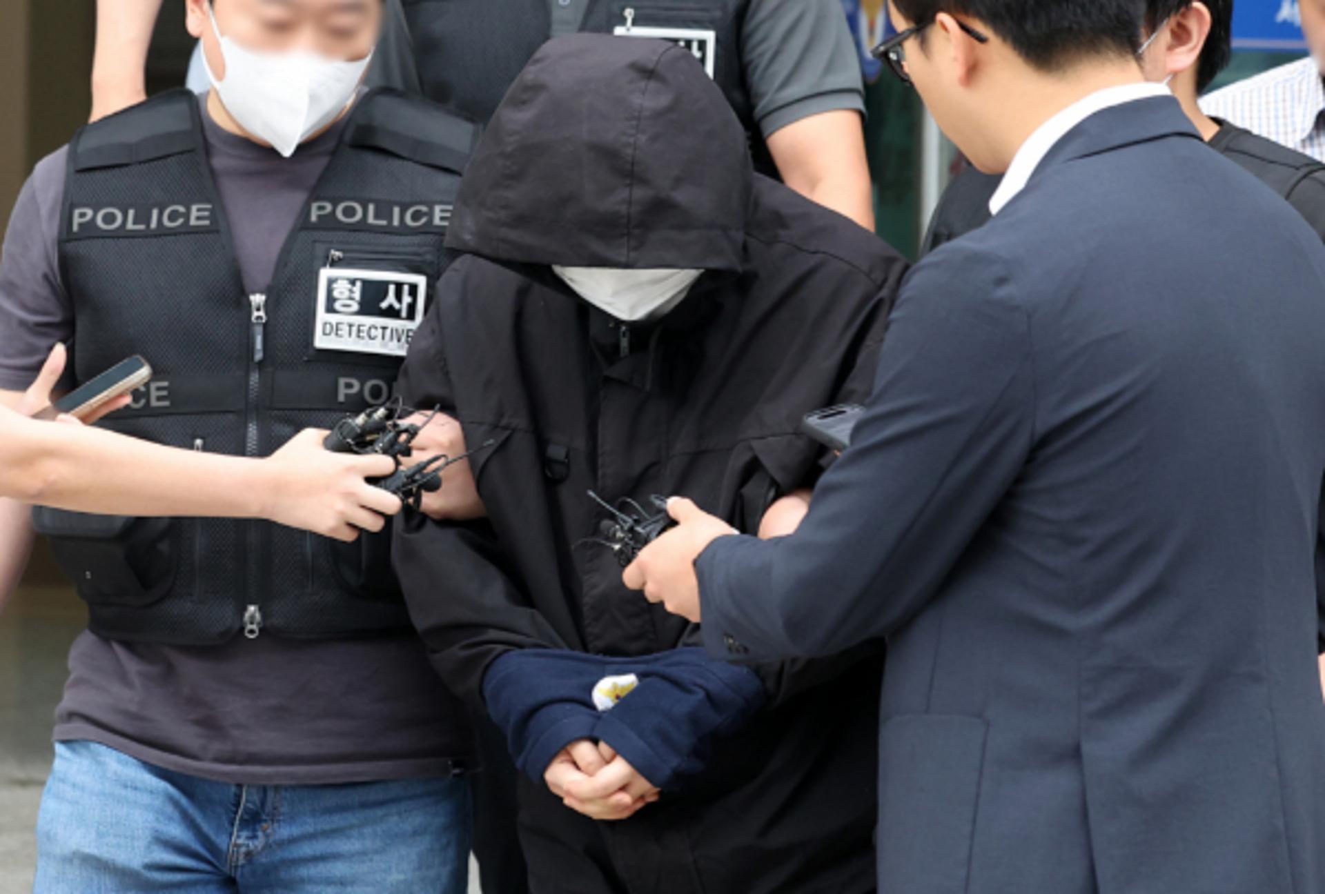 '초등생 살해' '헌재 방화' 글 올린 20대… 아동 음란물 배포·소지까지