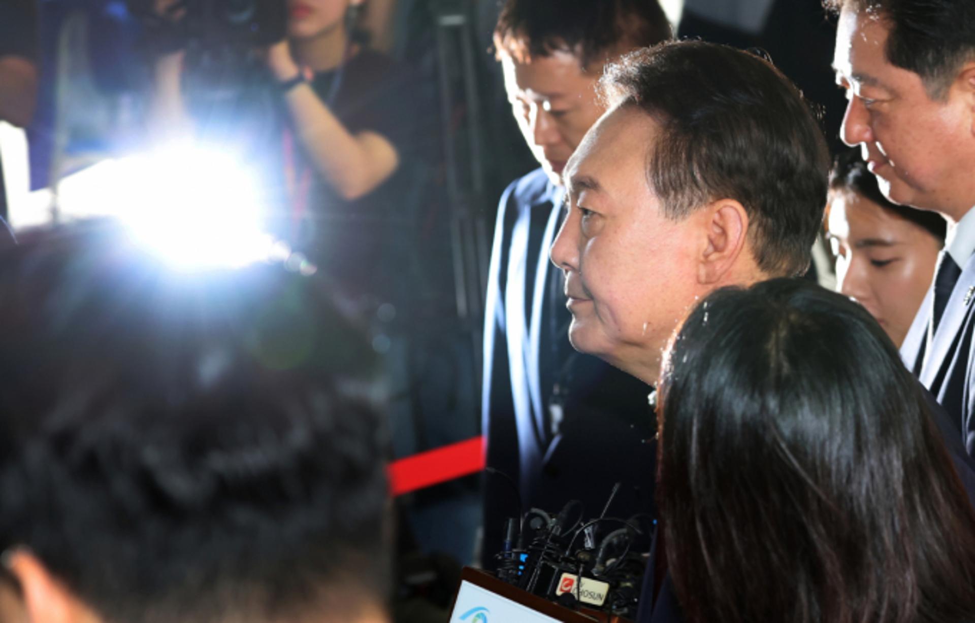 민주당 "윤석열, 내란 특검조사 온갖 핑계로 거부… 구속이 답"