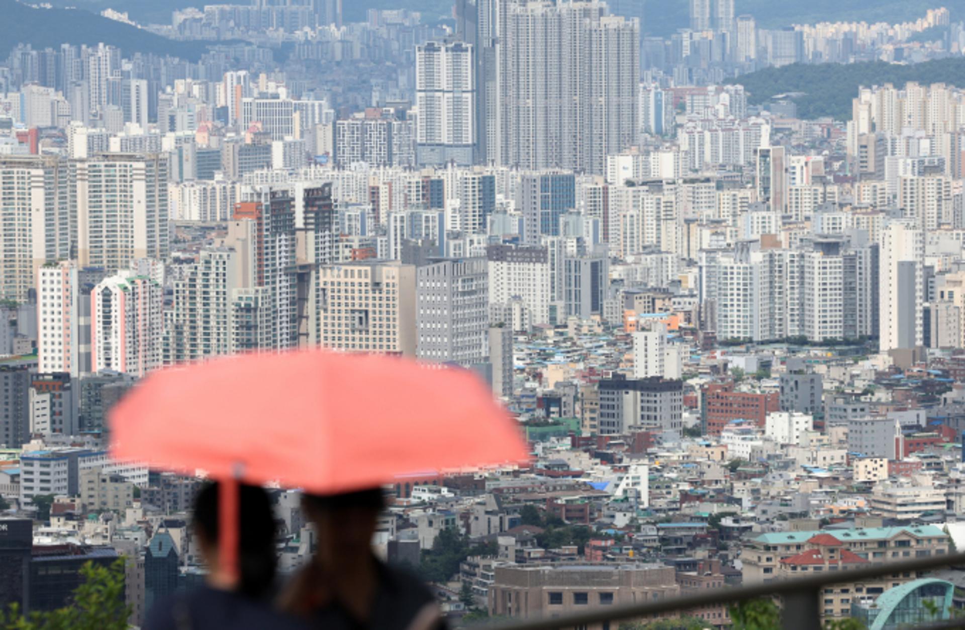 국민은행, 비대면 주담대 판매 재개… '6억 한도' 실수요자 숨통 트이나