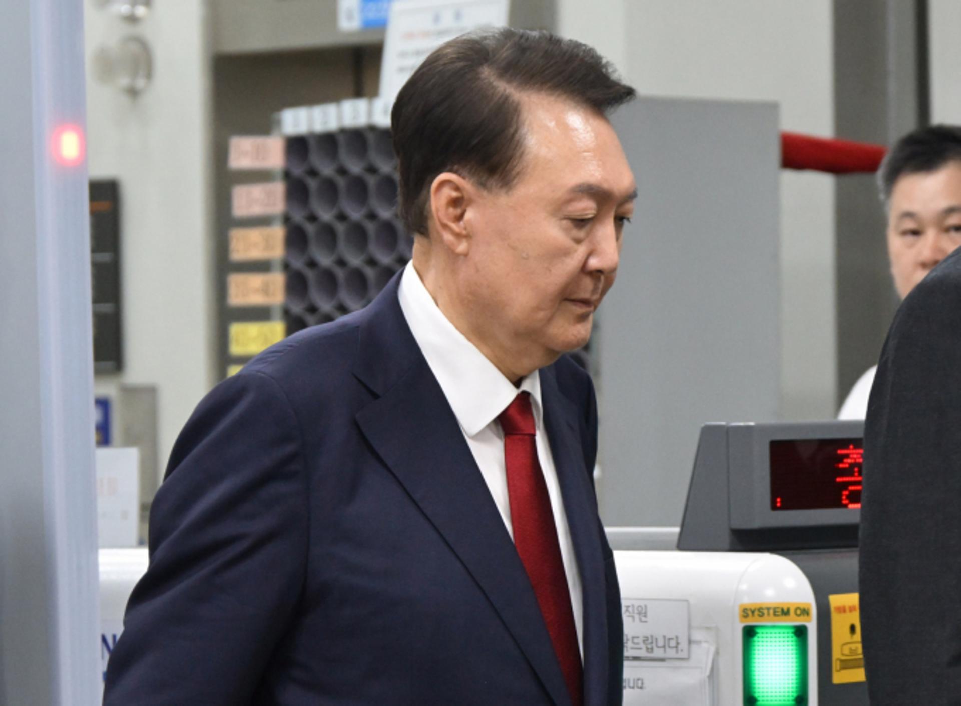 내란 특검, 윤 전 대통령 구속 하루만에 소환… 11일 오후 2시 출석 요구