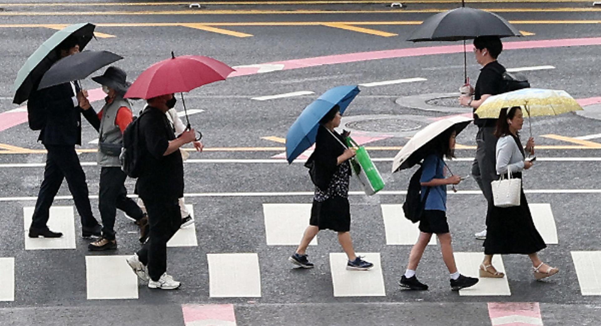 [오늘 날씨] 수도권 '물폭탄' 쏟아져… 최대 200㎜ 이상