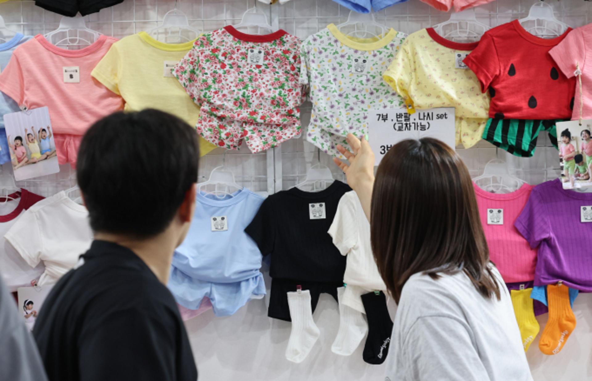 '애 보는 아빠' 늘었다… 남성 육아휴직 비율 36%로 역대 최대