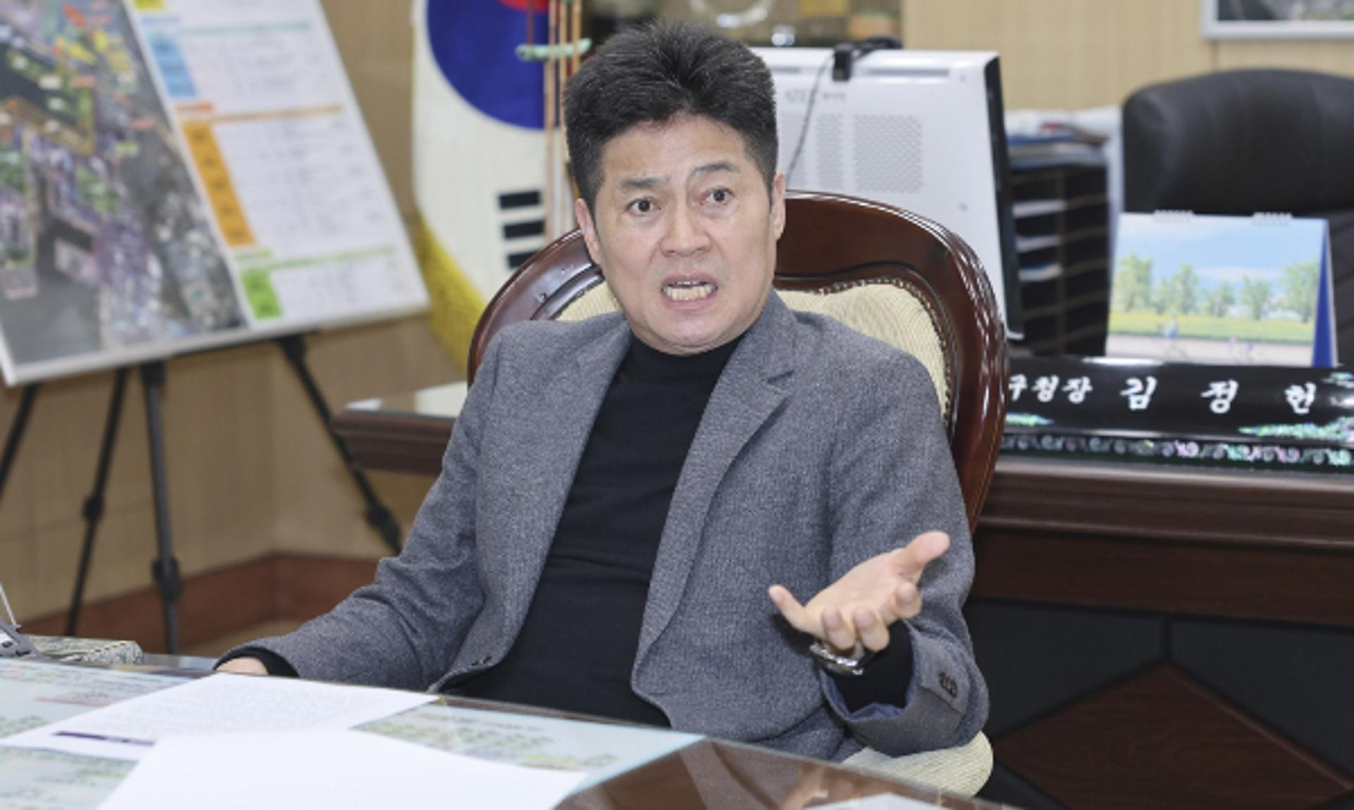 김정헌 인천 중구청장 "제3연륙교 명칭 '청라하늘대교' 결정은 잘못"