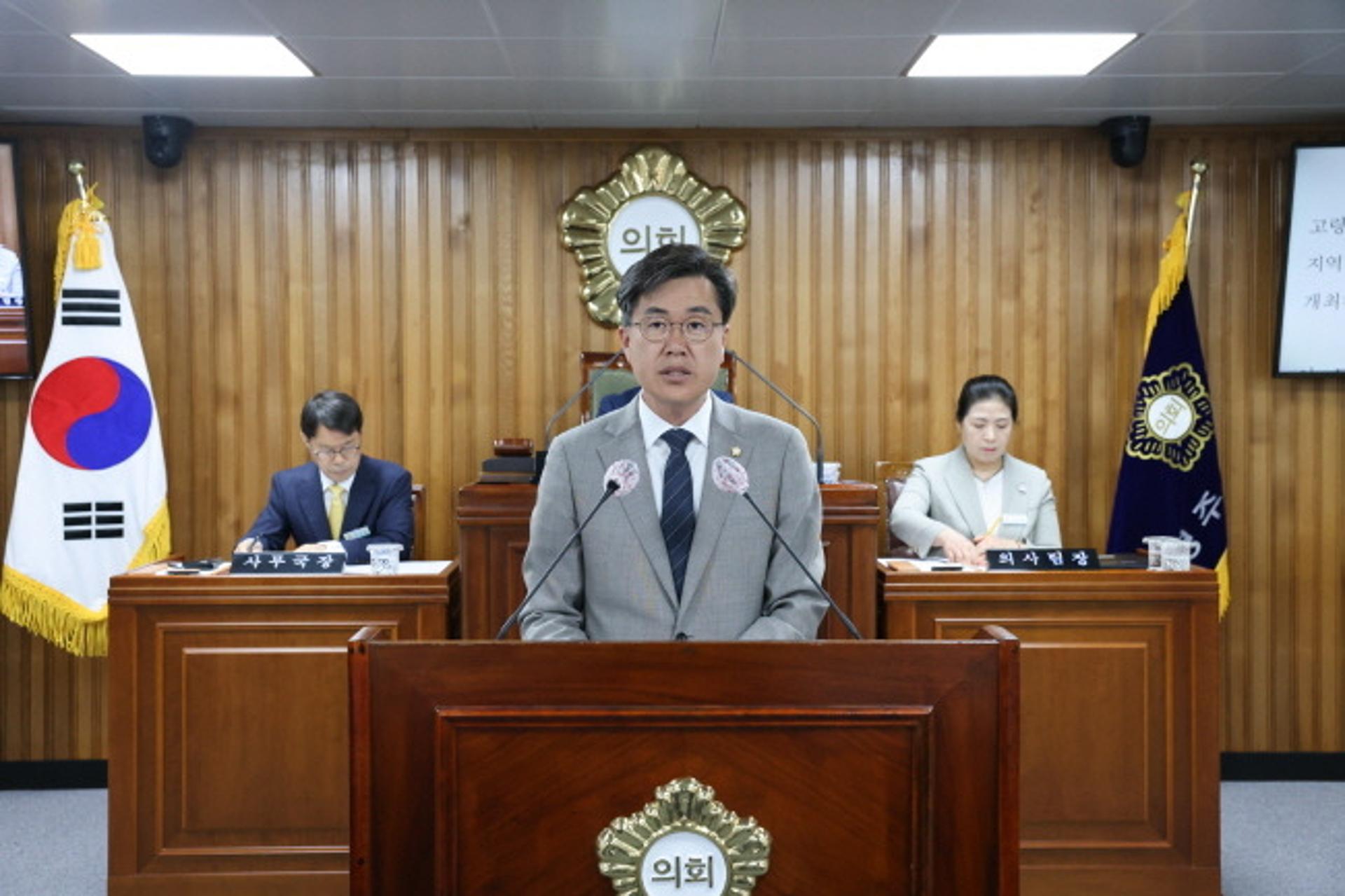 '불법 수의계약' 우충무 영주시의원 횡령 혐의 추가