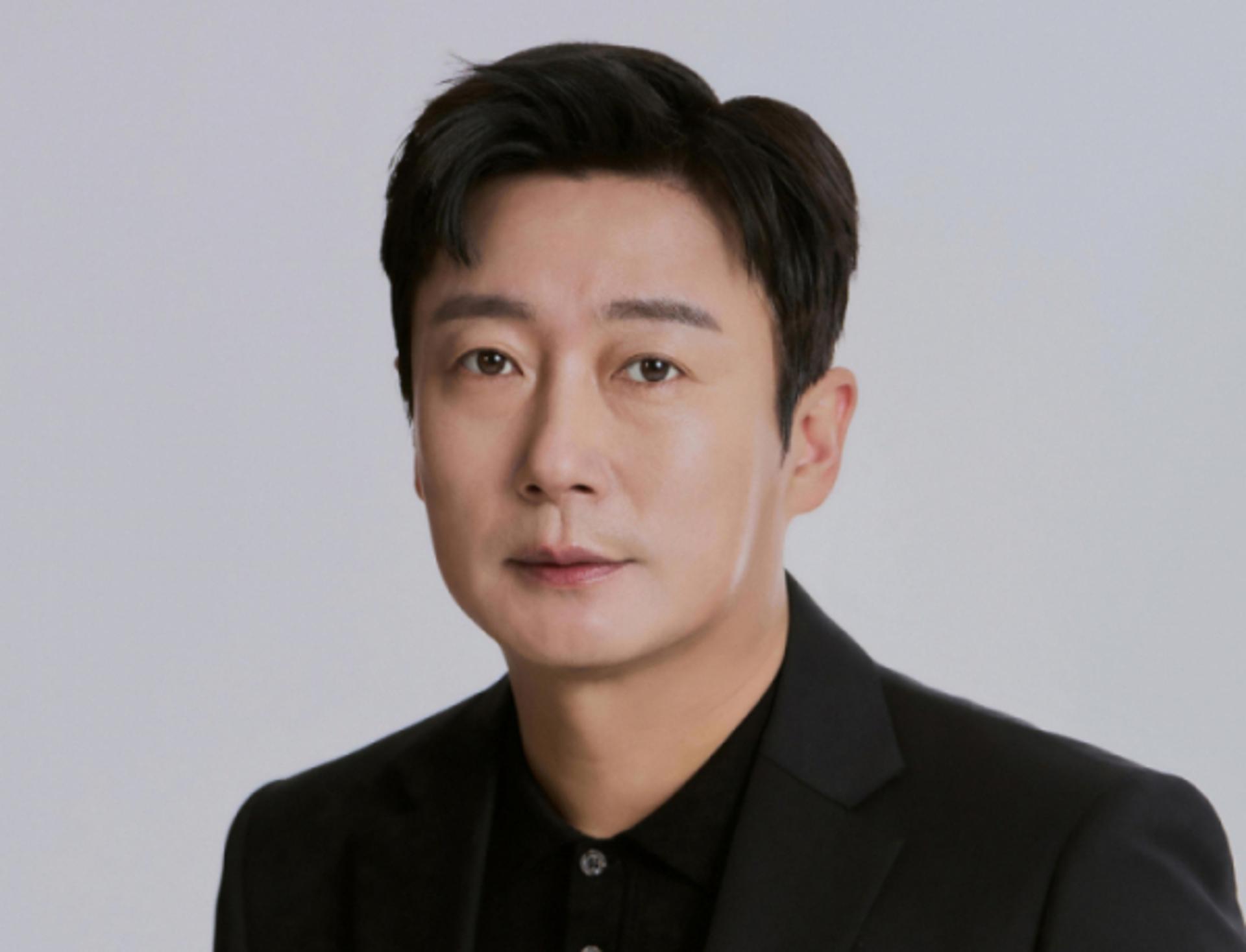 방송인 이수근 부친상 비보… "숙환으로 별세"