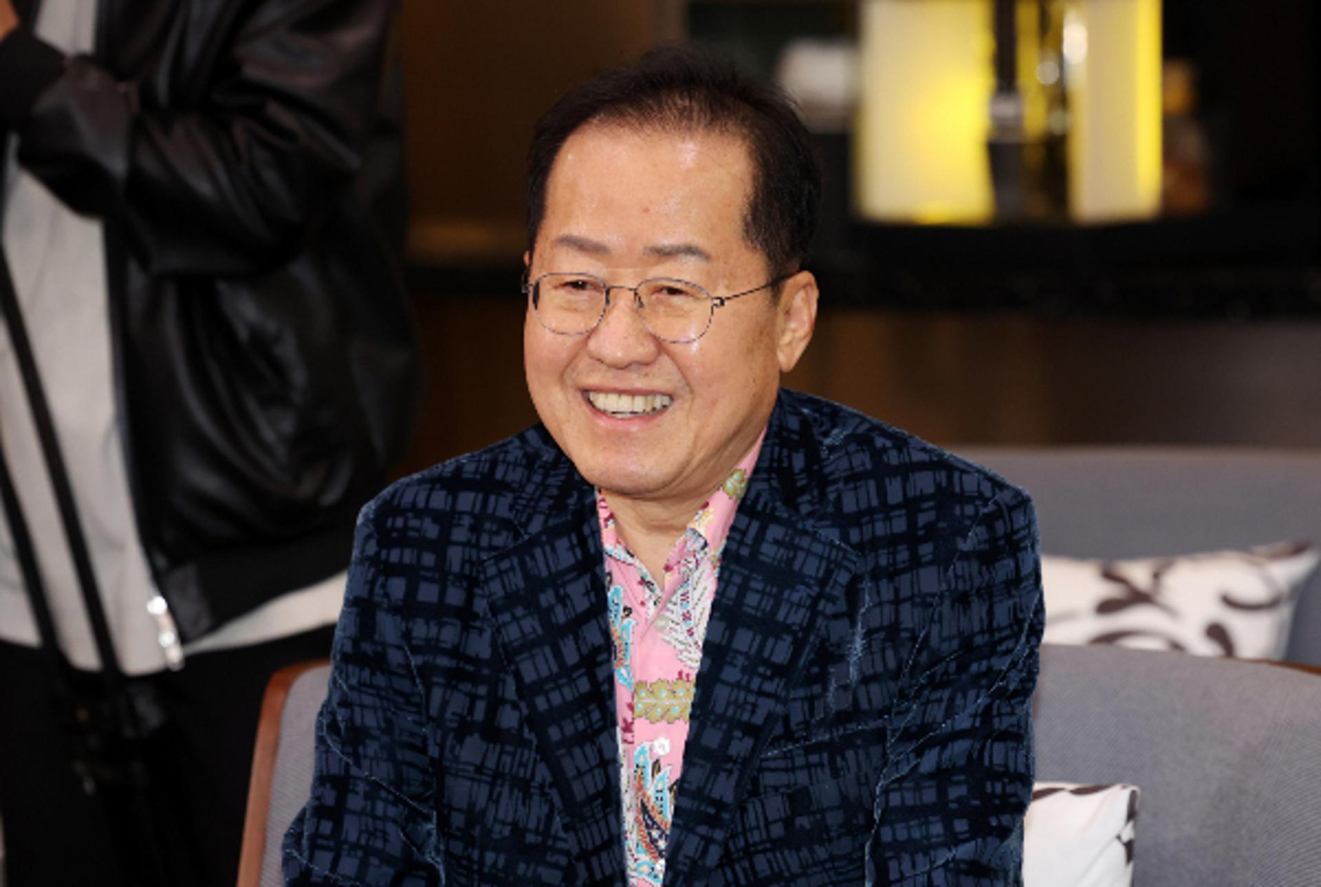 홍준표 "죽을 죄에도 부부 구속은 좀… 윤석열 자업자득, 안타까워"