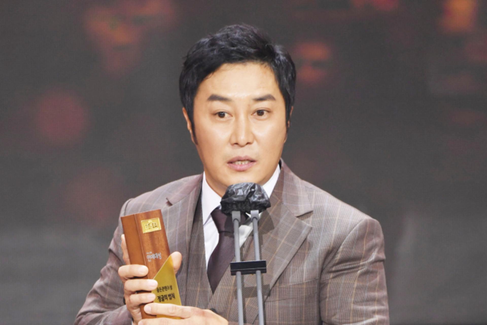 '9월 재혼' 김병만, 혼외자 2명 있었다… "혼인관계 파탄 후 출산"