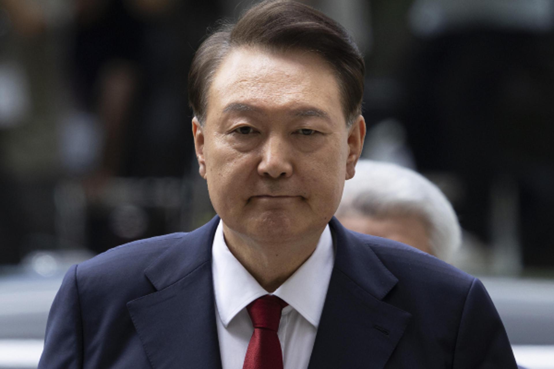윤석열, 내란 재판 5회 연속 불출석… "건강 많이 안 좋아"