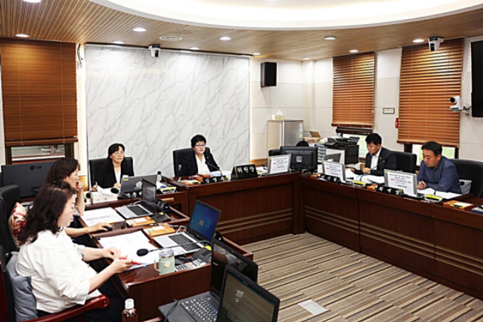 [평택시의회 소식] 기획행정위, 신설 교육국 업무보고 청취