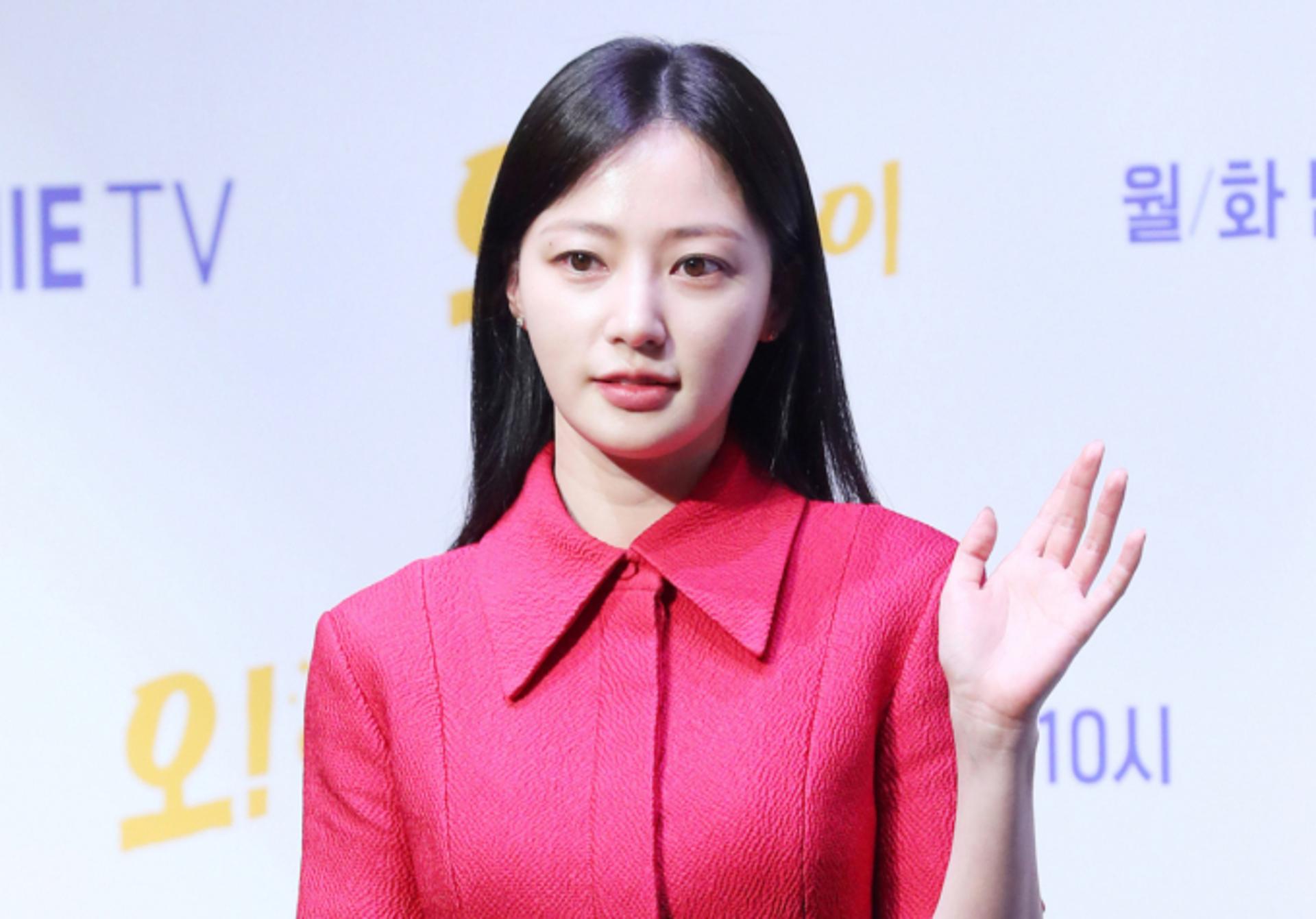 송하윤 학폭 폭로자 "허위 사과문 강요 받았다…한국 입국해 맞고소"