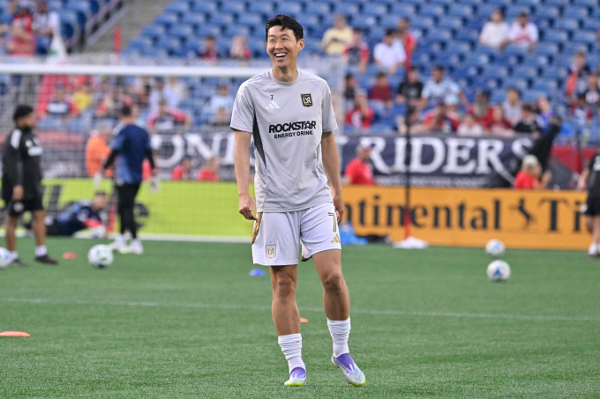 LA 감독, 손흥민 극찬… "축구 지능과 적응 능력 뛰어나"