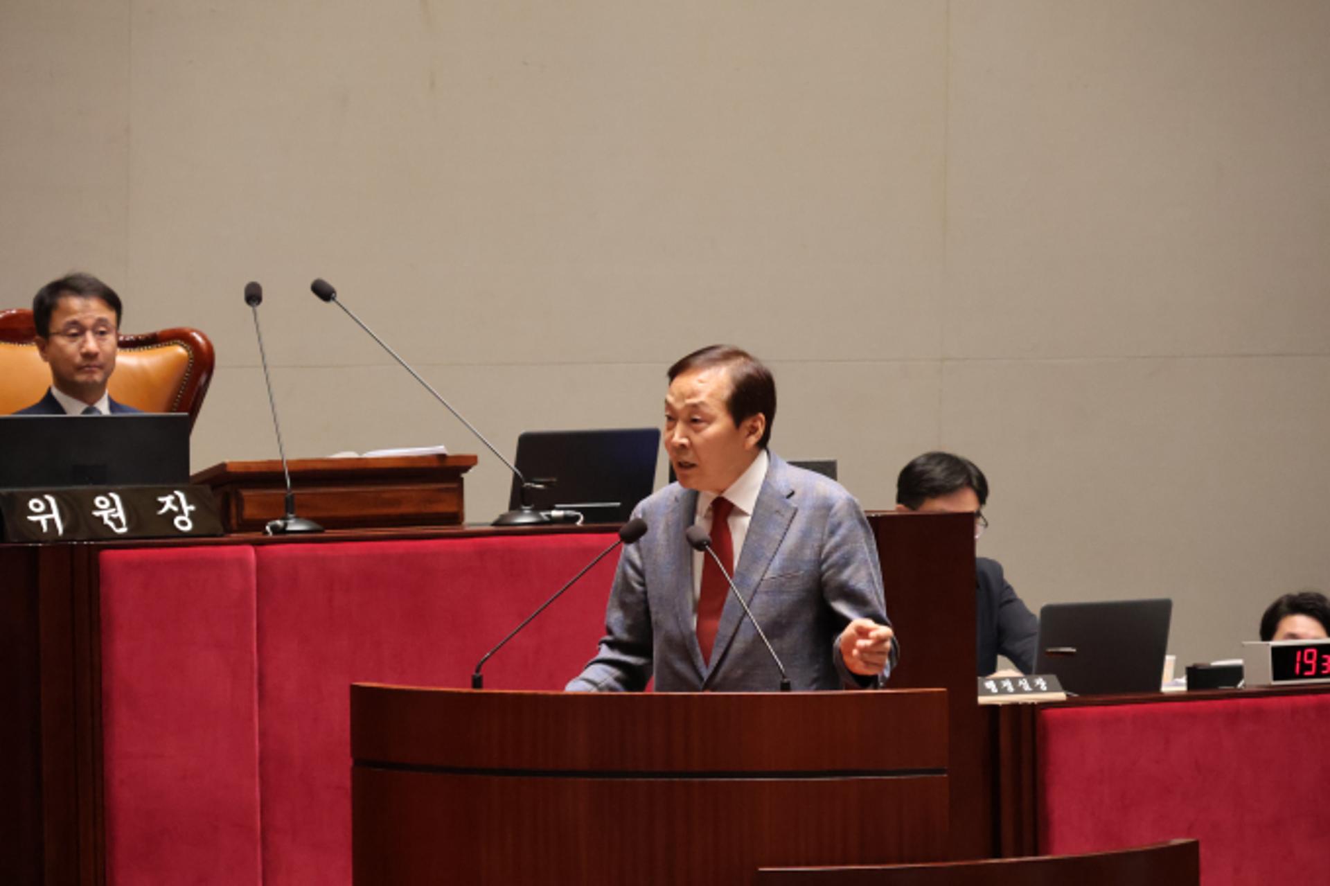 "대구 3차 순환도로 미군부대 통과문제 정부가 해결을"