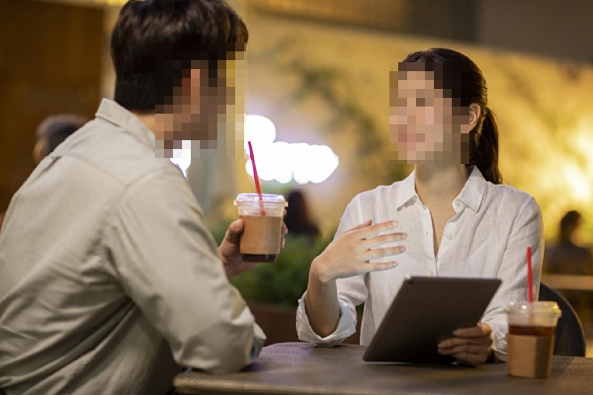 챗GPT 맹신해 종일 대화하는 여친… "셋이 사귀는 거 같아"