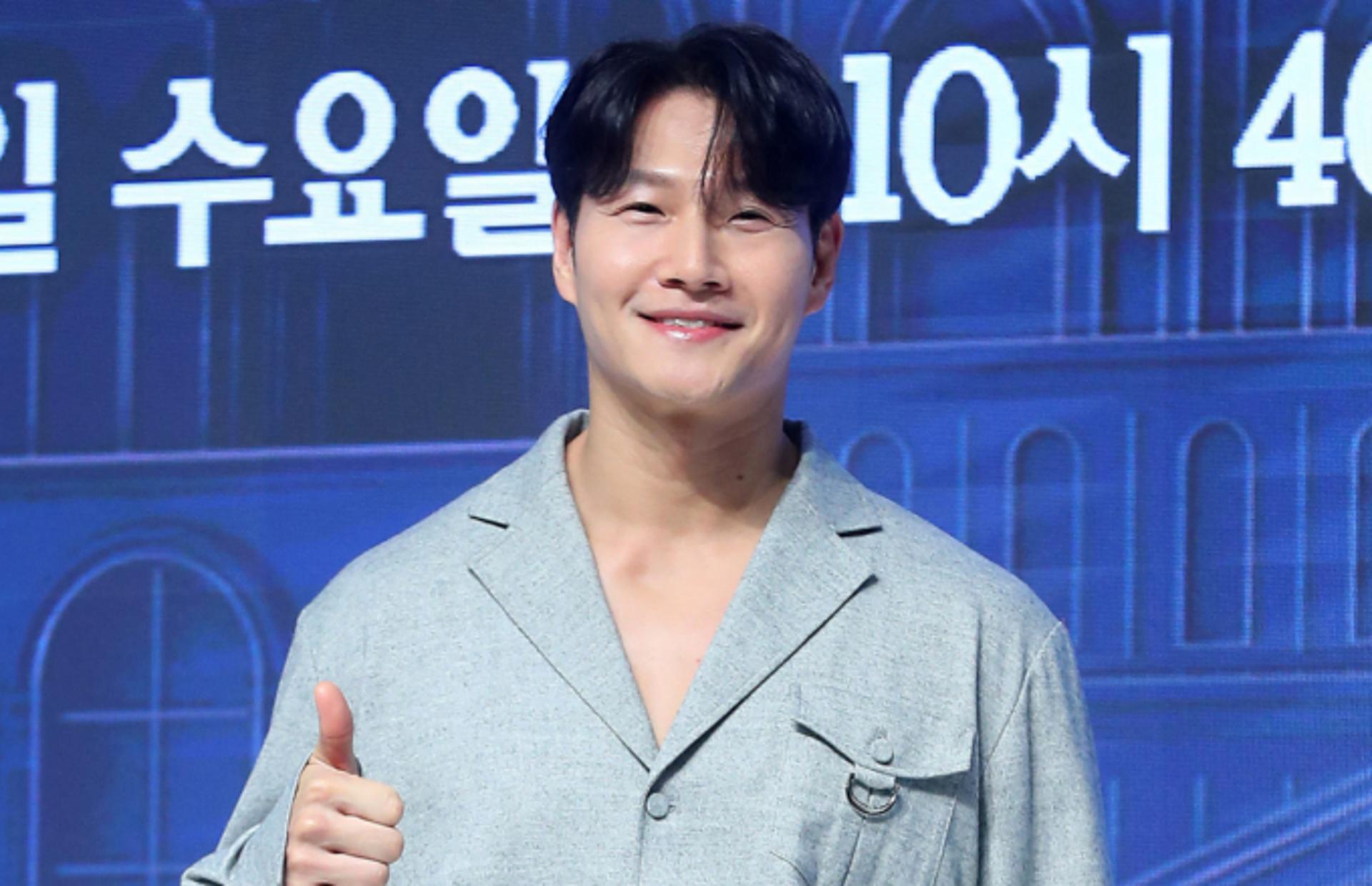 "20세 차이 아냐"… '새신랑' 김종국, ♥아내 루머에 입 연다