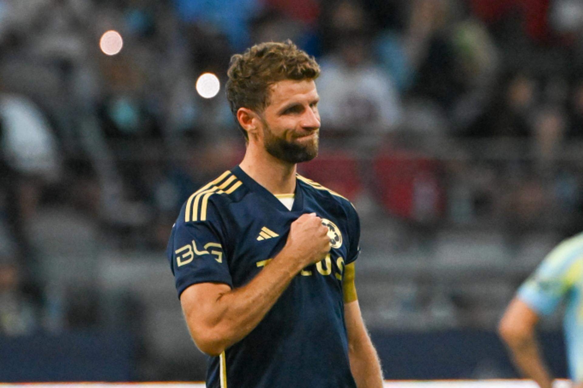 "케인 기분 알았다"… 생일 맞은 뮐러, MLS 첫 해트트릭 후 '방긋'