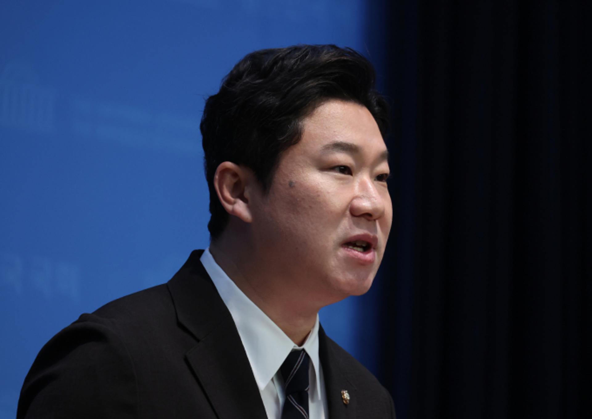 진종오 '실탄 2만발 유통' 의혹 제기… 경찰 "대통령 저격설 무관"