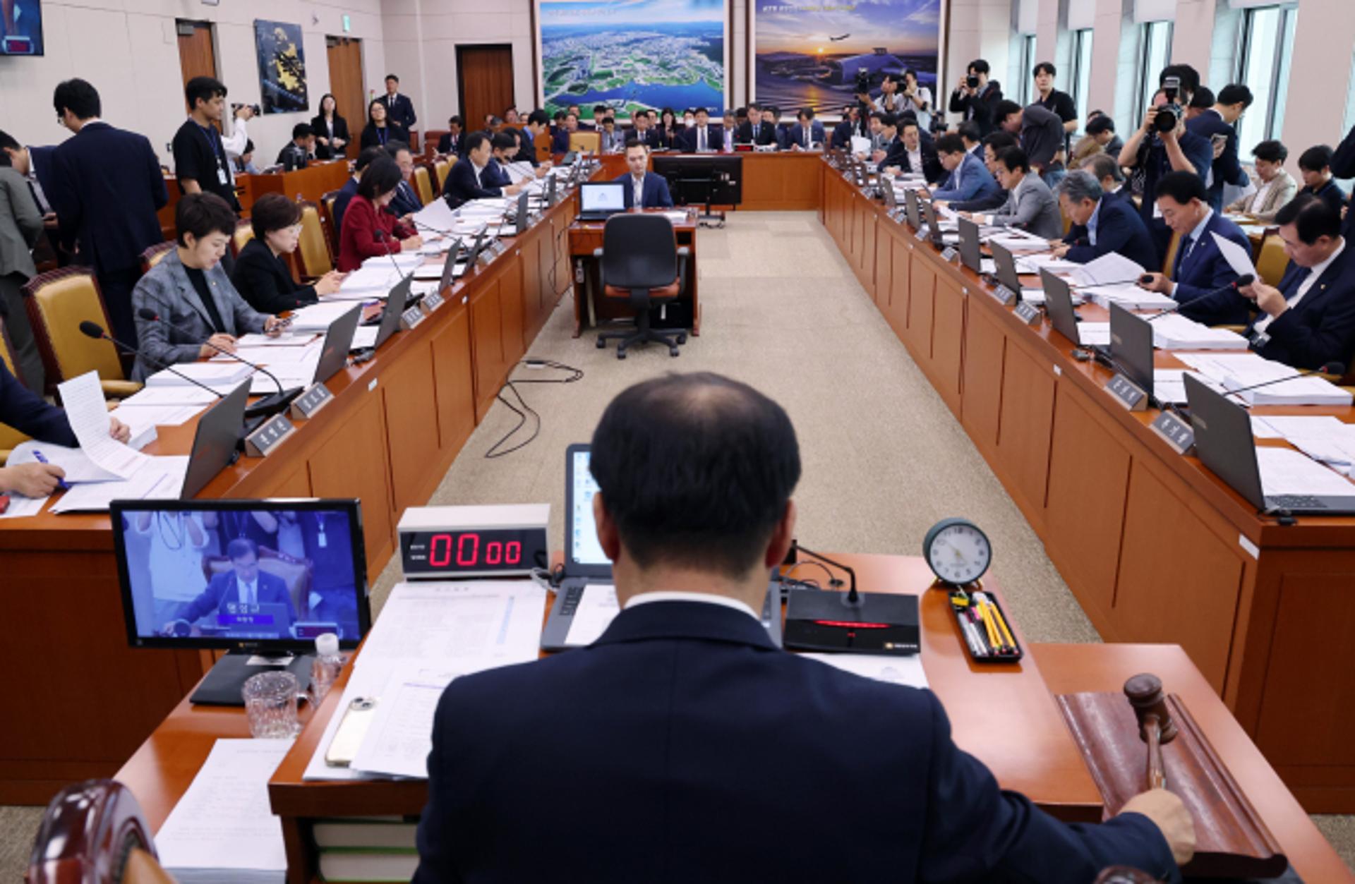 서희건설 이봉관 국감 증인 채택… 중대재해 발생 CEO들 대거 소환