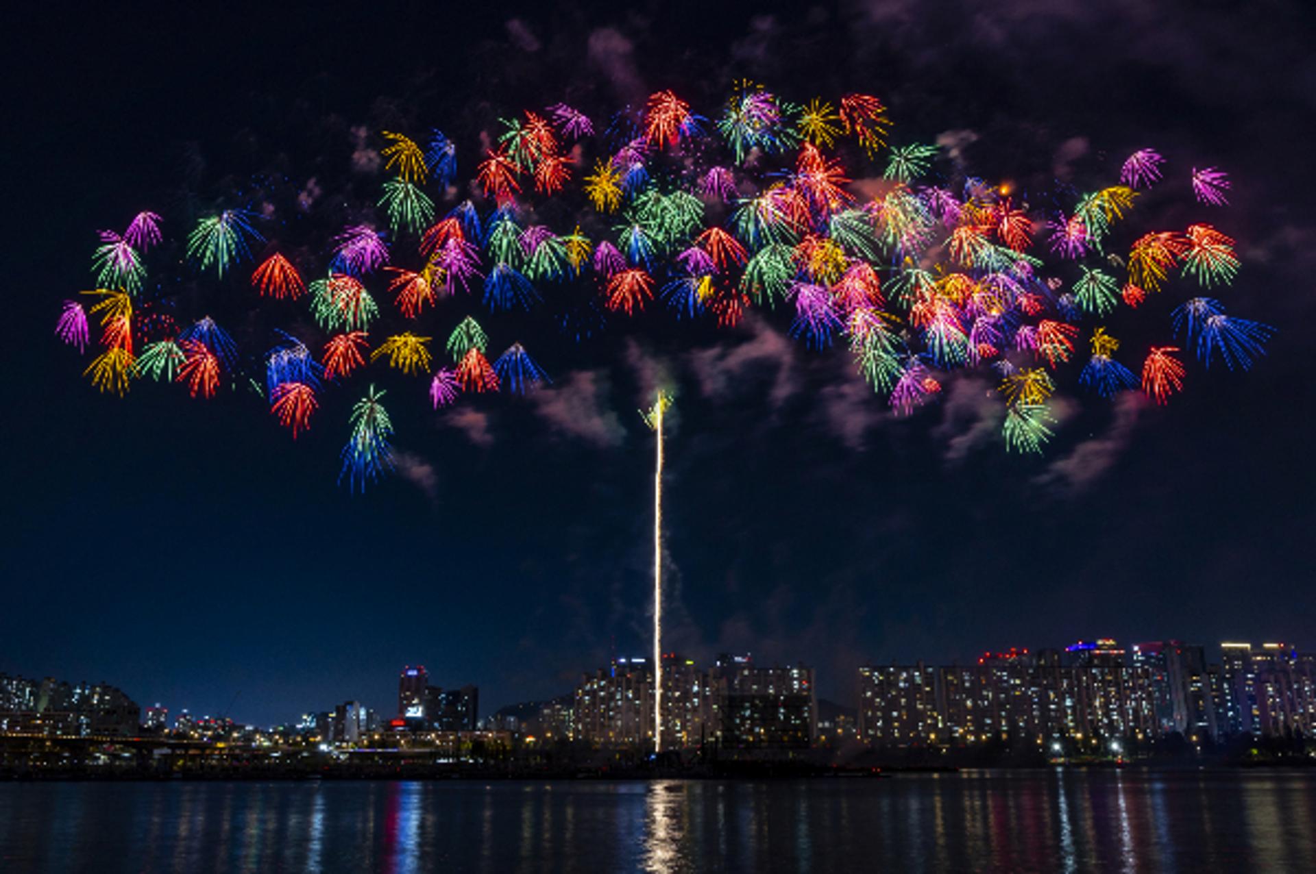 "주말 여의도 100만명 몰린다"… 세계 불꽃축제, 서울 곳곳 교통 통제