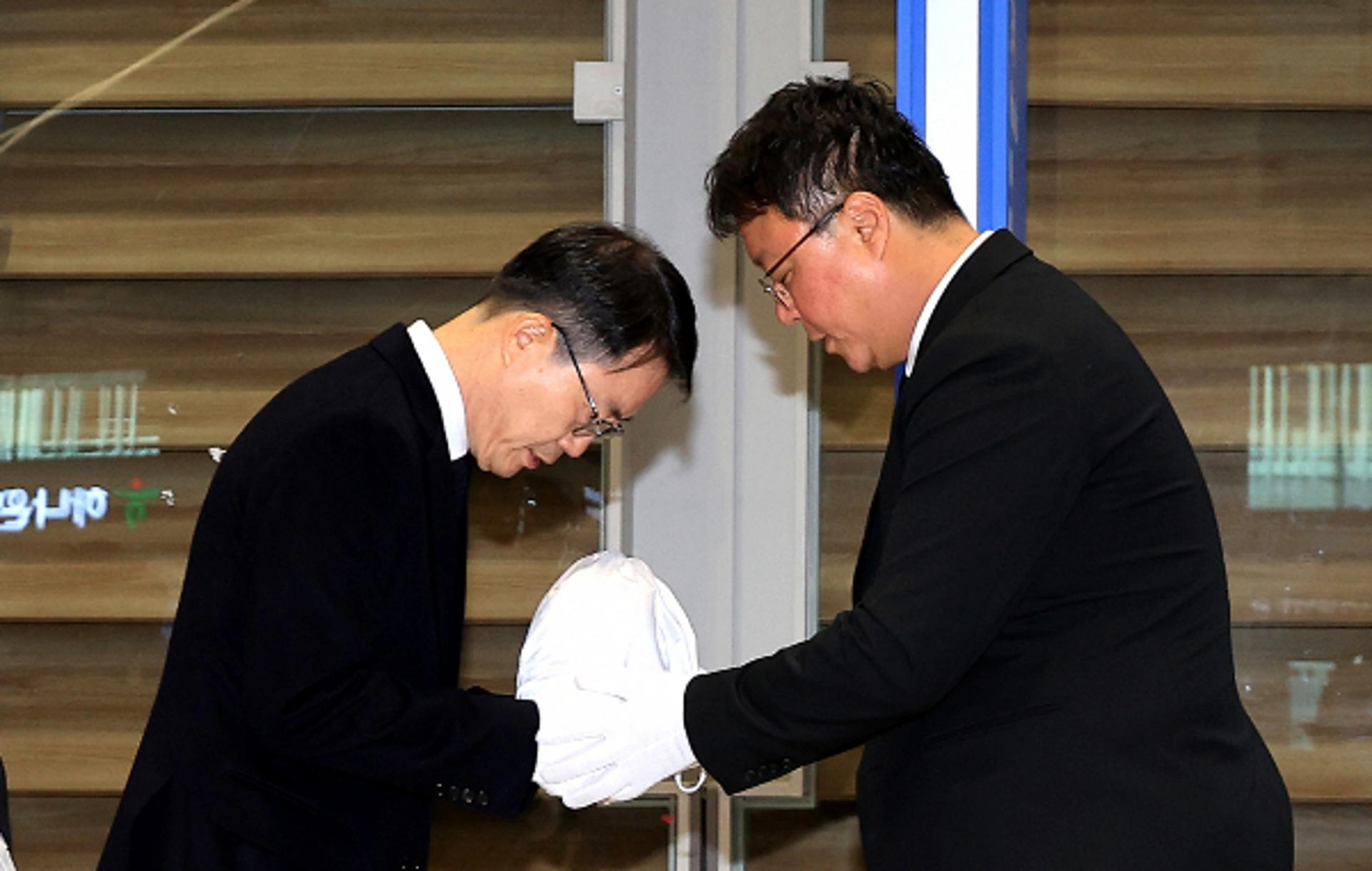 '캄보디아 고문 사망' 대학생 유해, 한국 도착… 사망 74일 만에 송환
