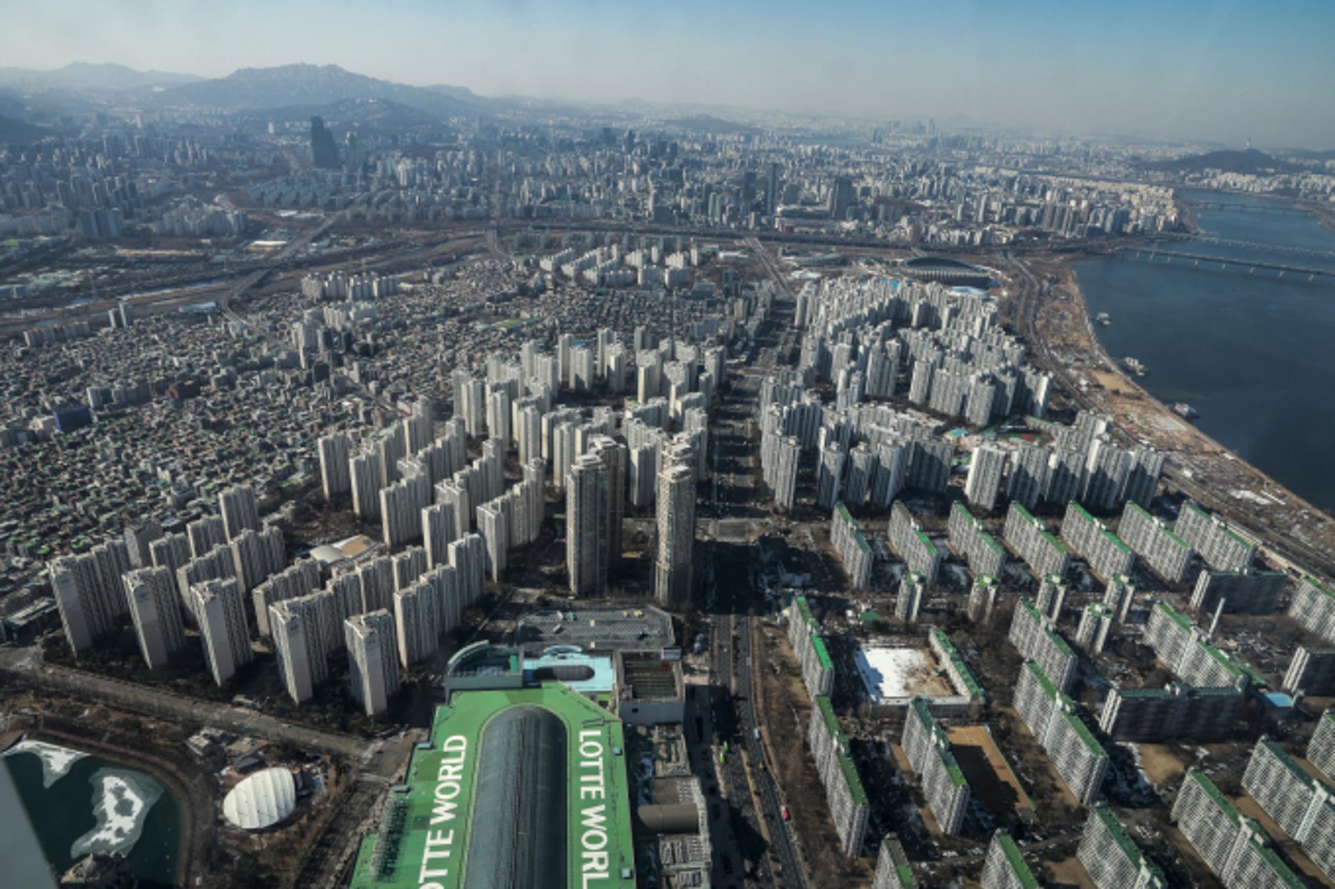 부동산 규제에 정비사업 침체 전망… 건설업계 '긴장'