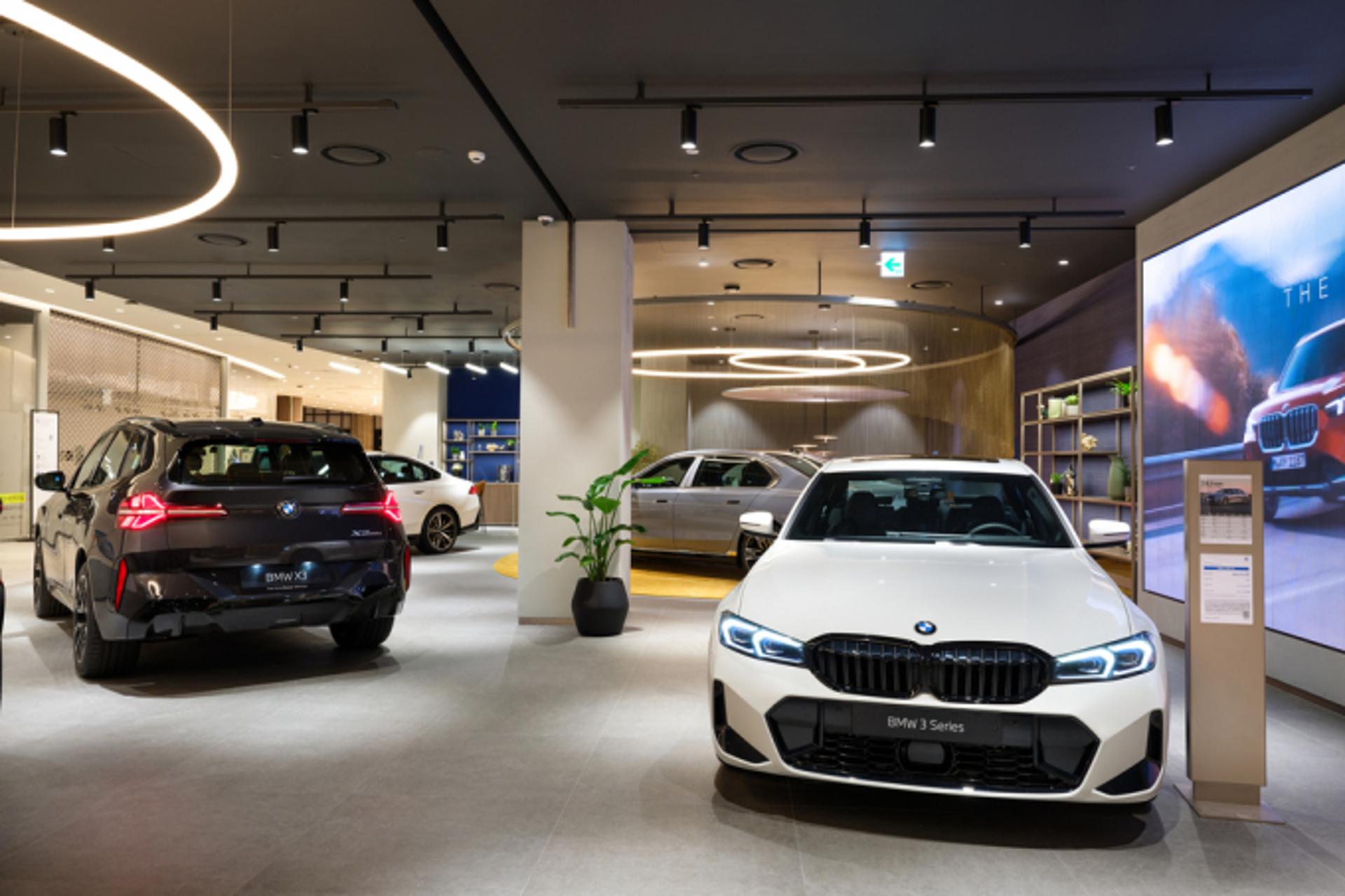 코오롱 모터스, '백화점 최초 입점' BMW 대전 신세계 전시장 새 단장