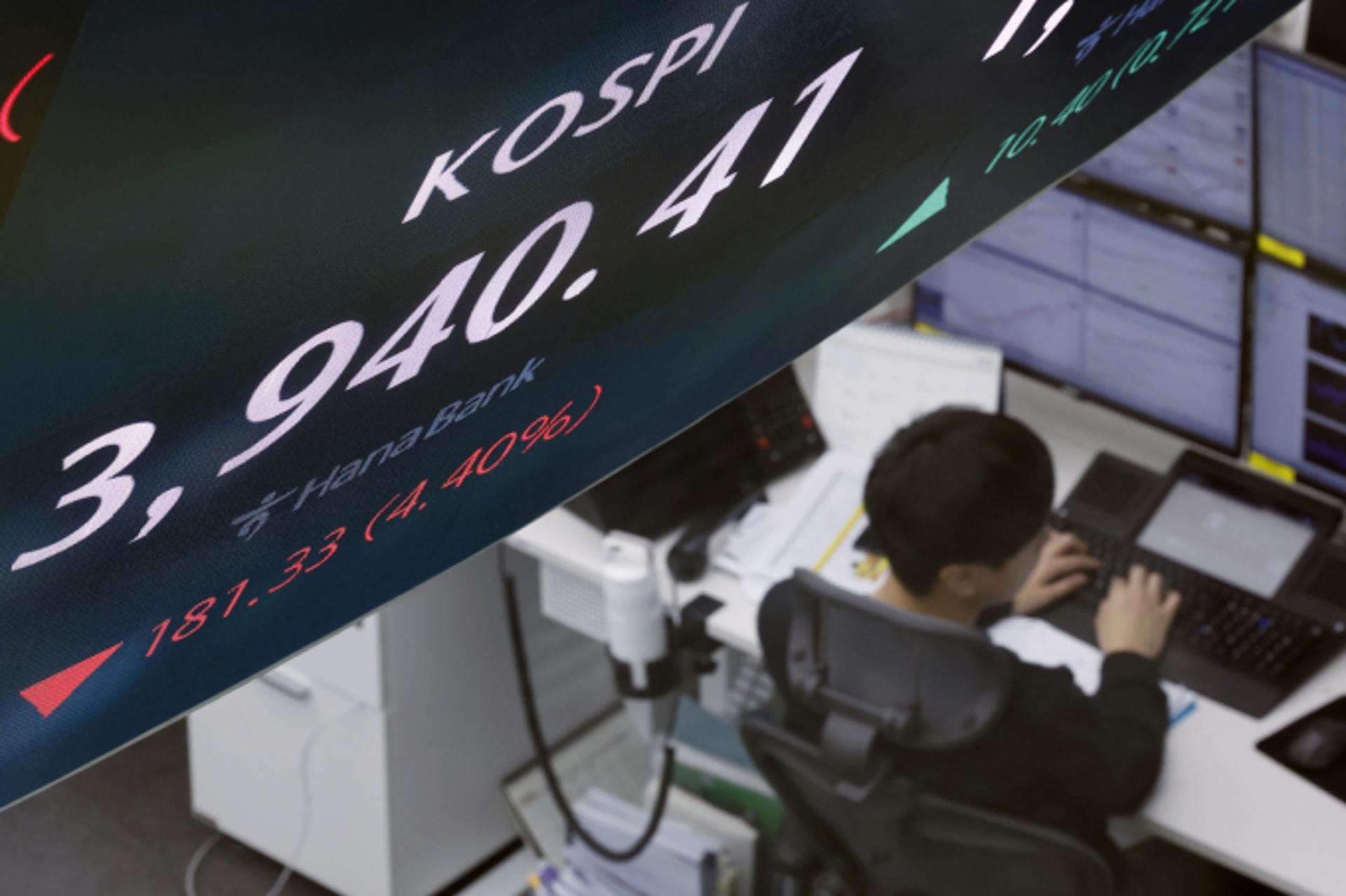 파랗게 물든 증시… 코스피 이어 코스닥도 '매도 사이드카' 발동(상보)
