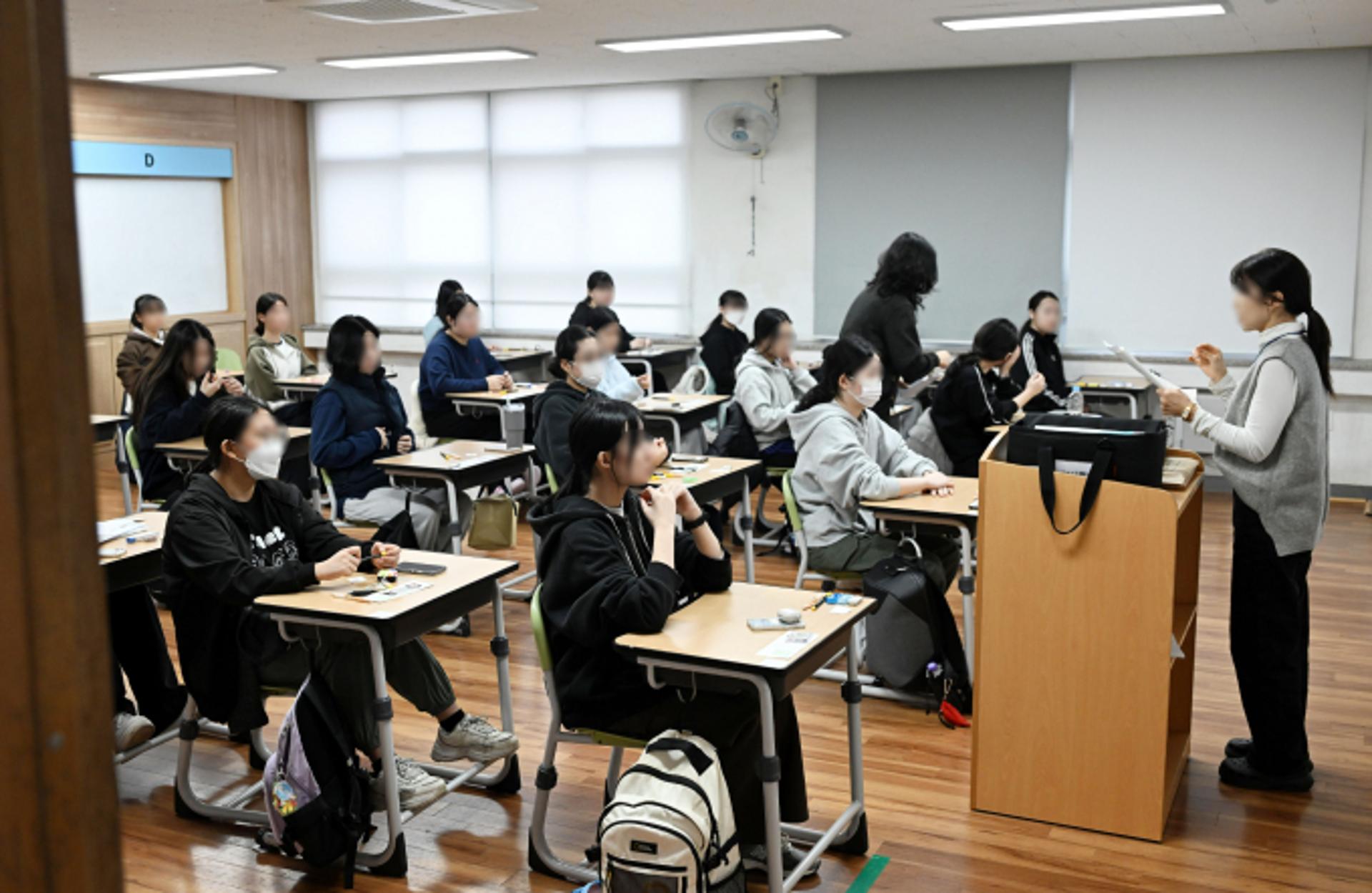 2026 수능, 1교시 결시자 지난해 대비 줄어… 결시율 9.4%