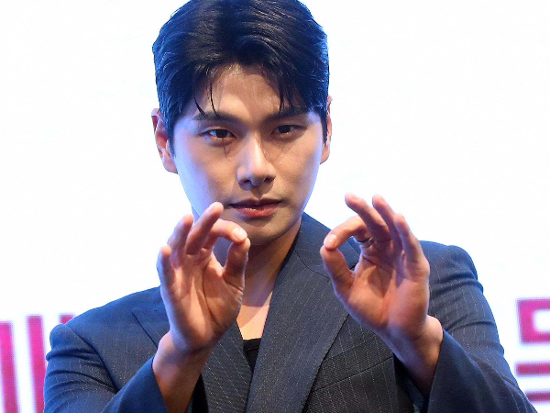 이이경 사생활 폭로녀, "AI 조작 아냐" 돌연 번복… 소속사 입장 보니