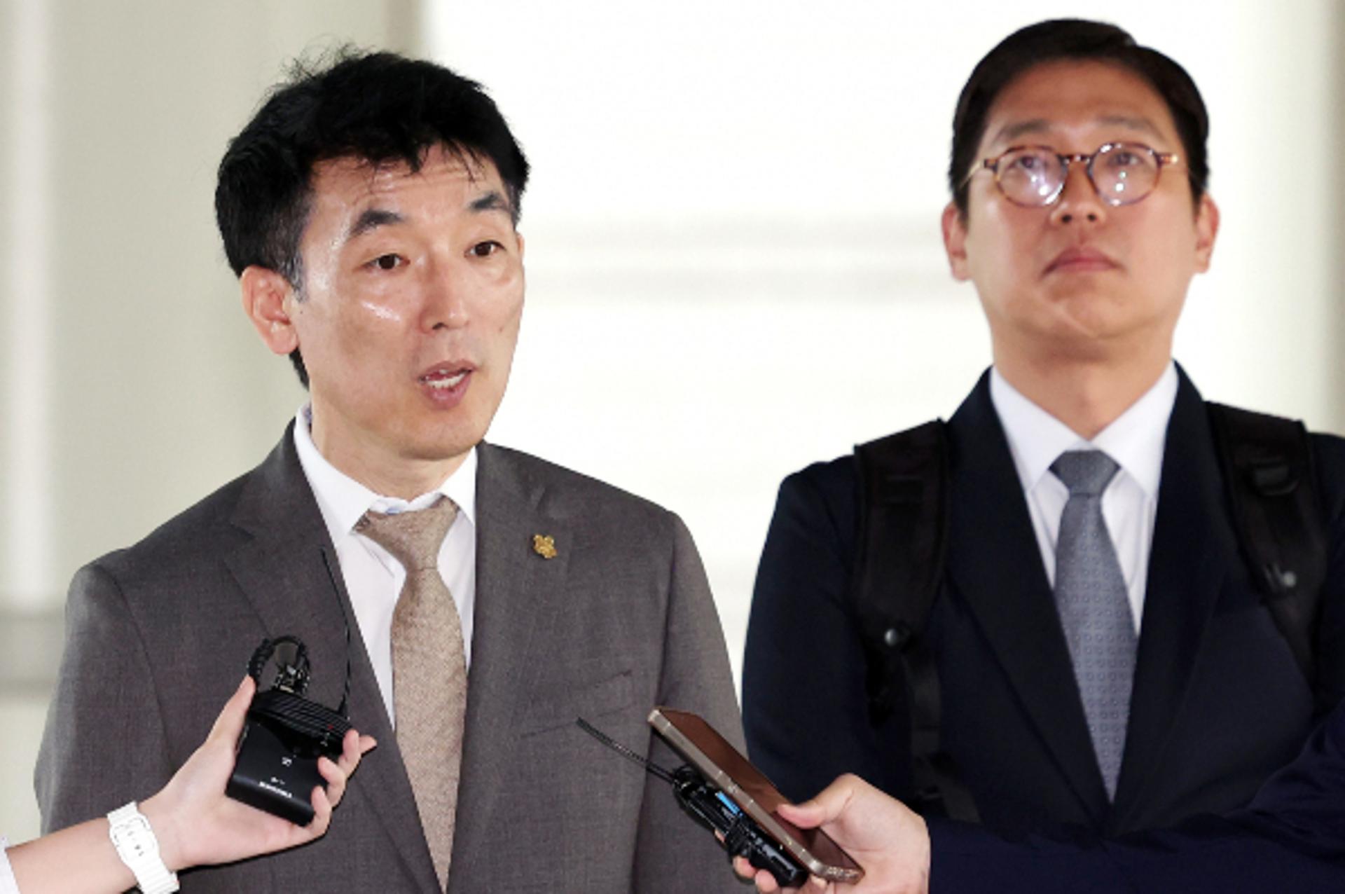 '감치 소동' 김용현 변호인단, 집행 불능으로 '석방'… 법 허점 이용했나