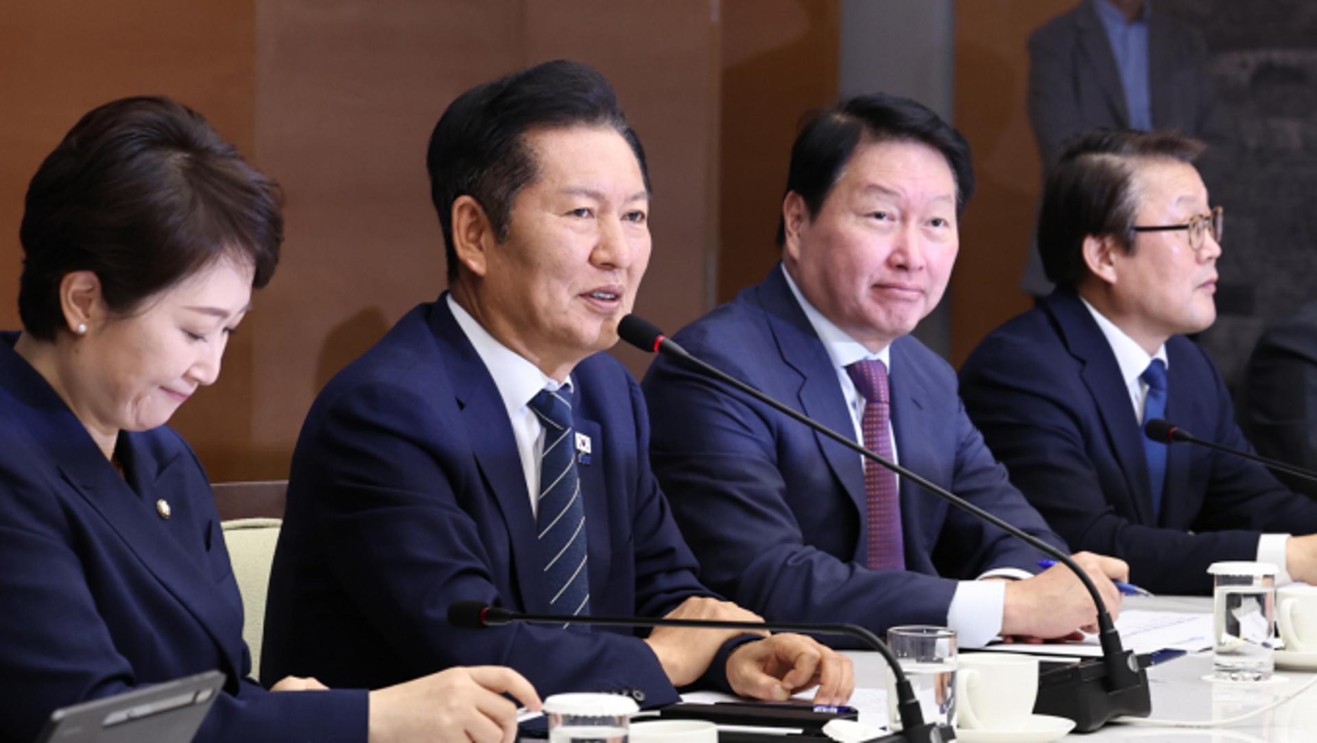 3개월 만에 다시 만난 정청래·최태원… RE100 산단 등 지역발전 논의