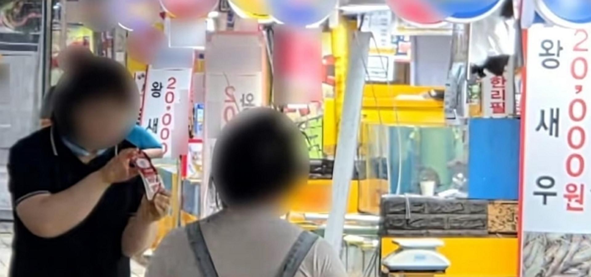 소래포구 또 논란… "싸게 팔면 죽인다" 가격 담합 거부하자 '살해 협박'