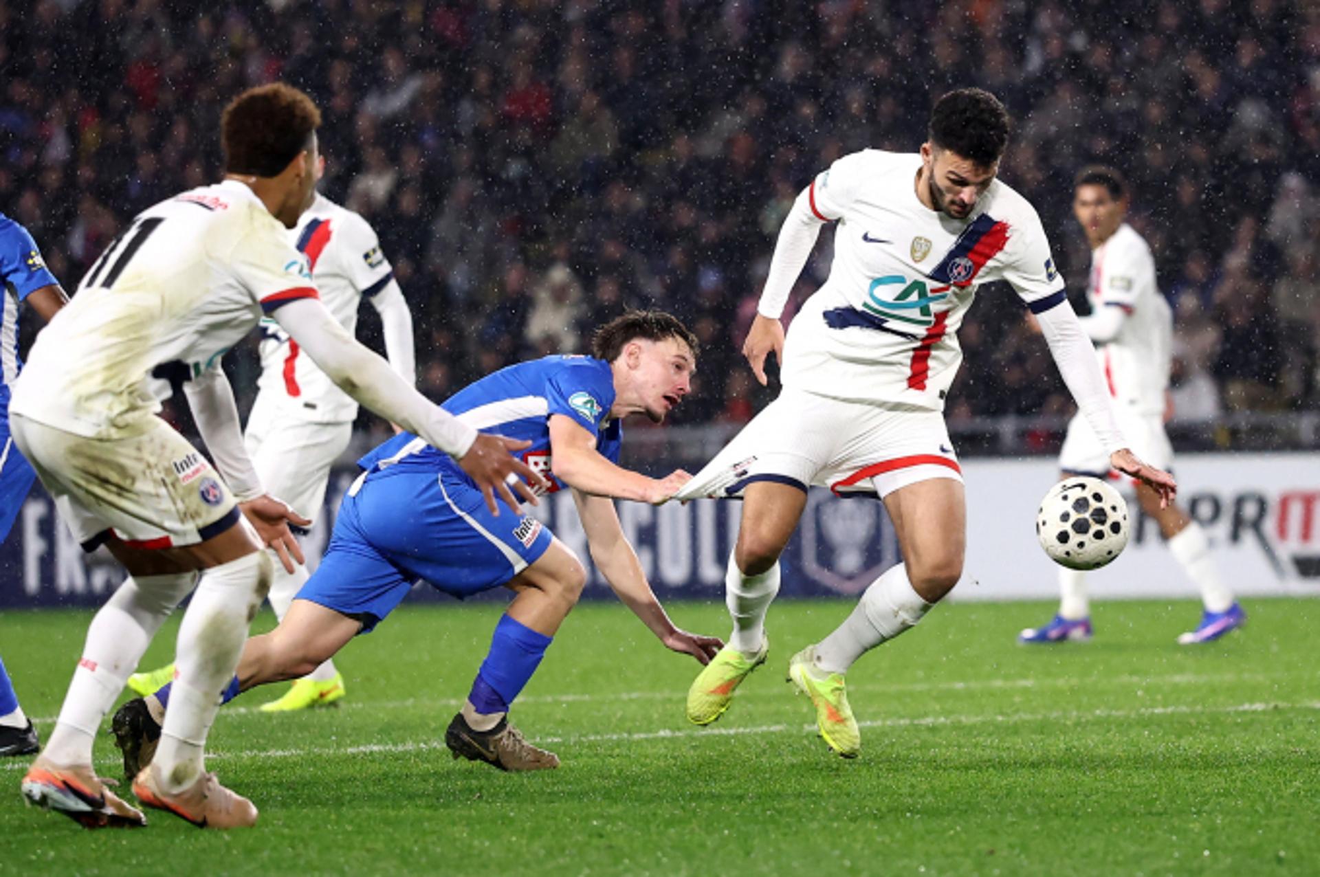 PSG, 퐁트네 풋 4-0 대파… '허벅지 부상' 이강인 결장