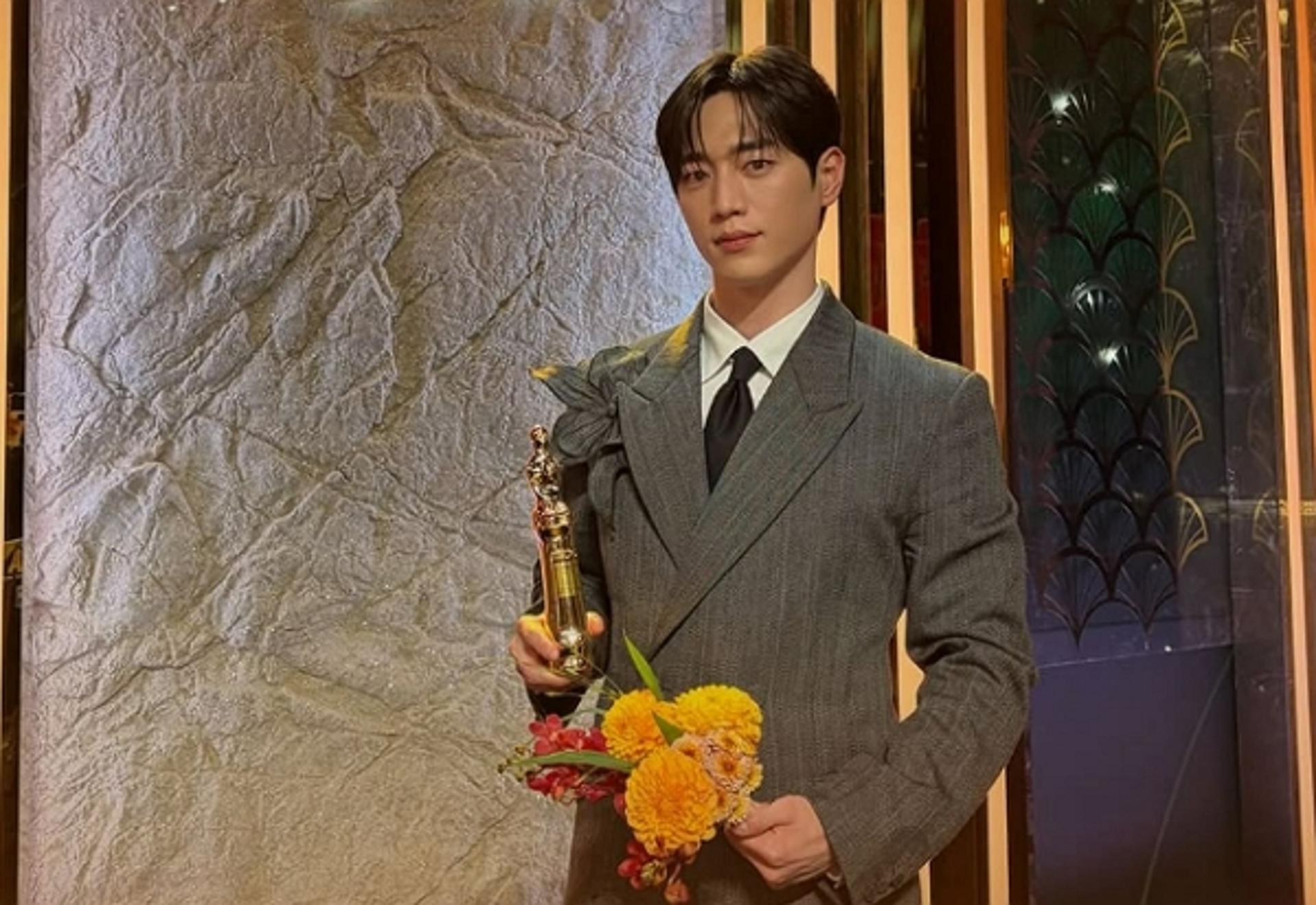 '언더커버 하이스쿨' 서강준, 생애 첫 '대상'… "기쁨보다 당황"