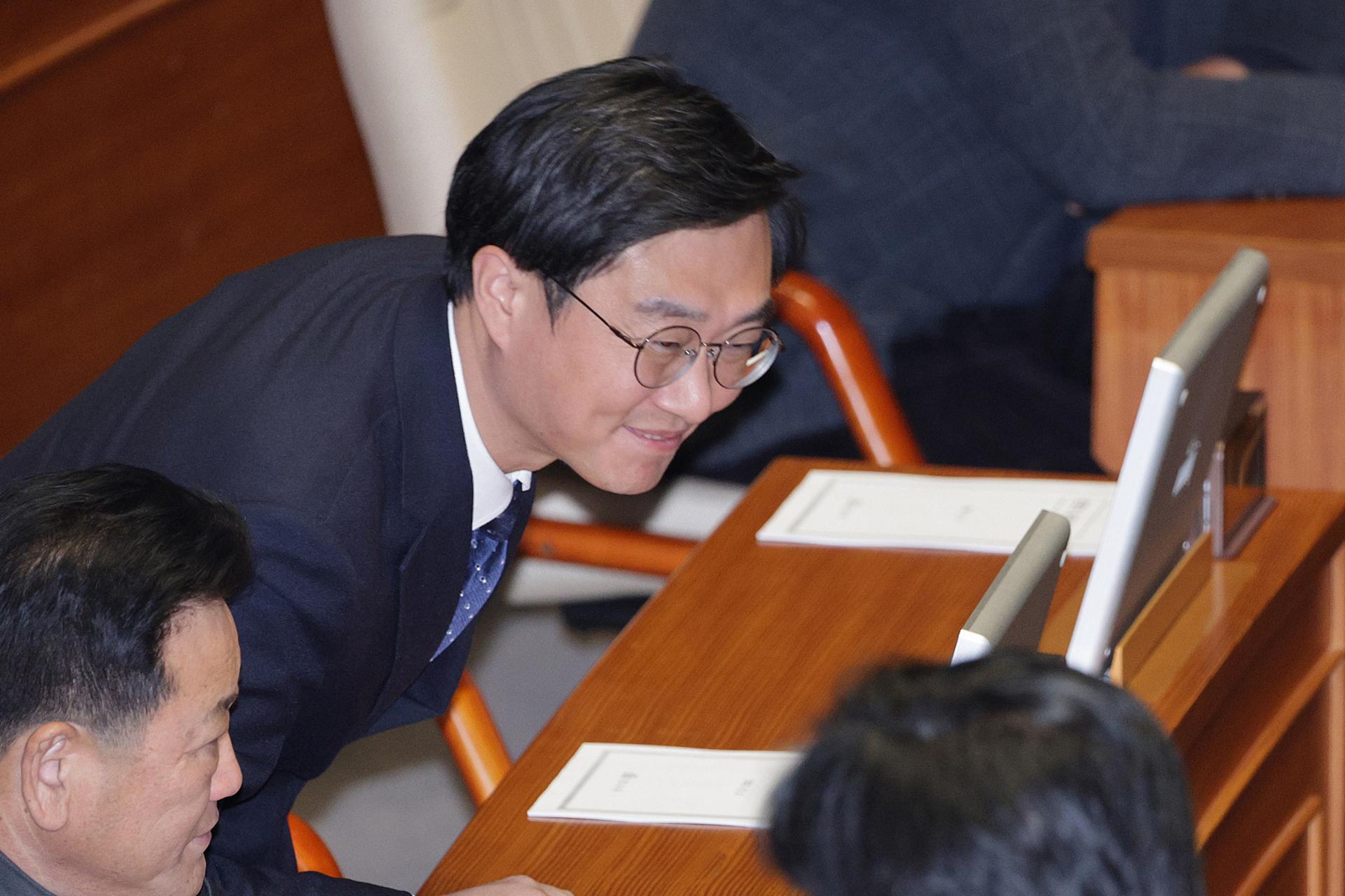 경찰, '성추행 의혹' 장경태 의원 조사… 고소장 접수 44일만