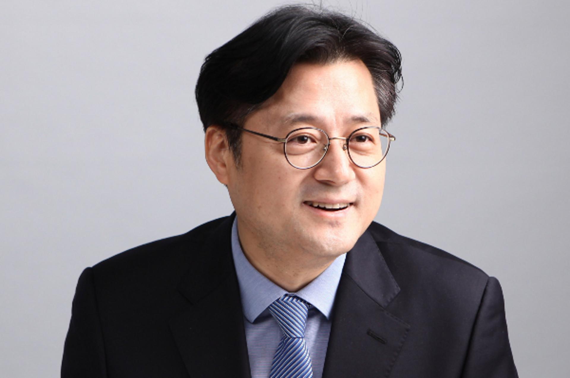 청와대 신임 정무수석에 홍익표 전 의원… 강원지사 도전 우상호 사퇴
