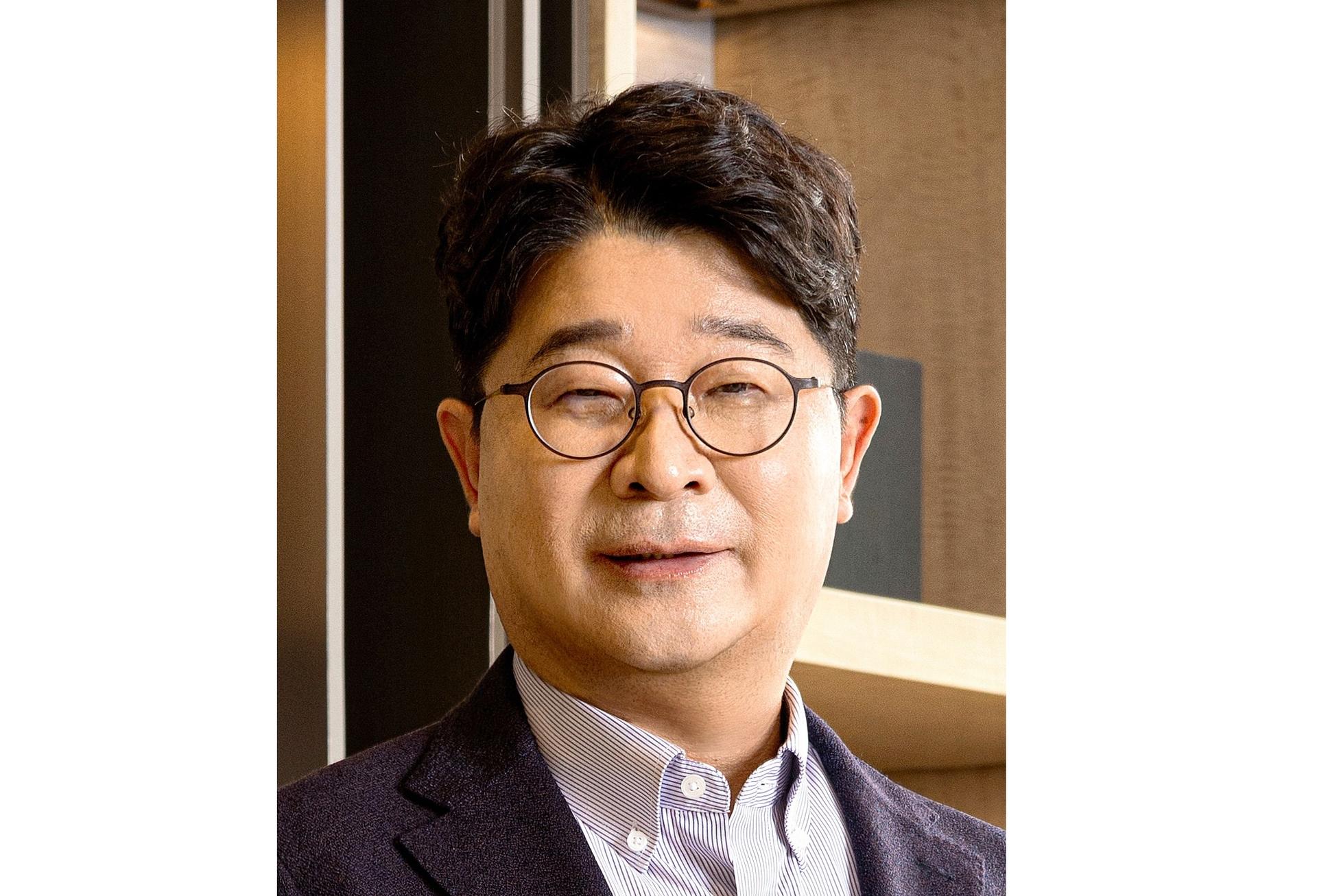 엄기천 포스코퓨처엠 대표 배터리협회장 취임..."구심점 역할 할 것"