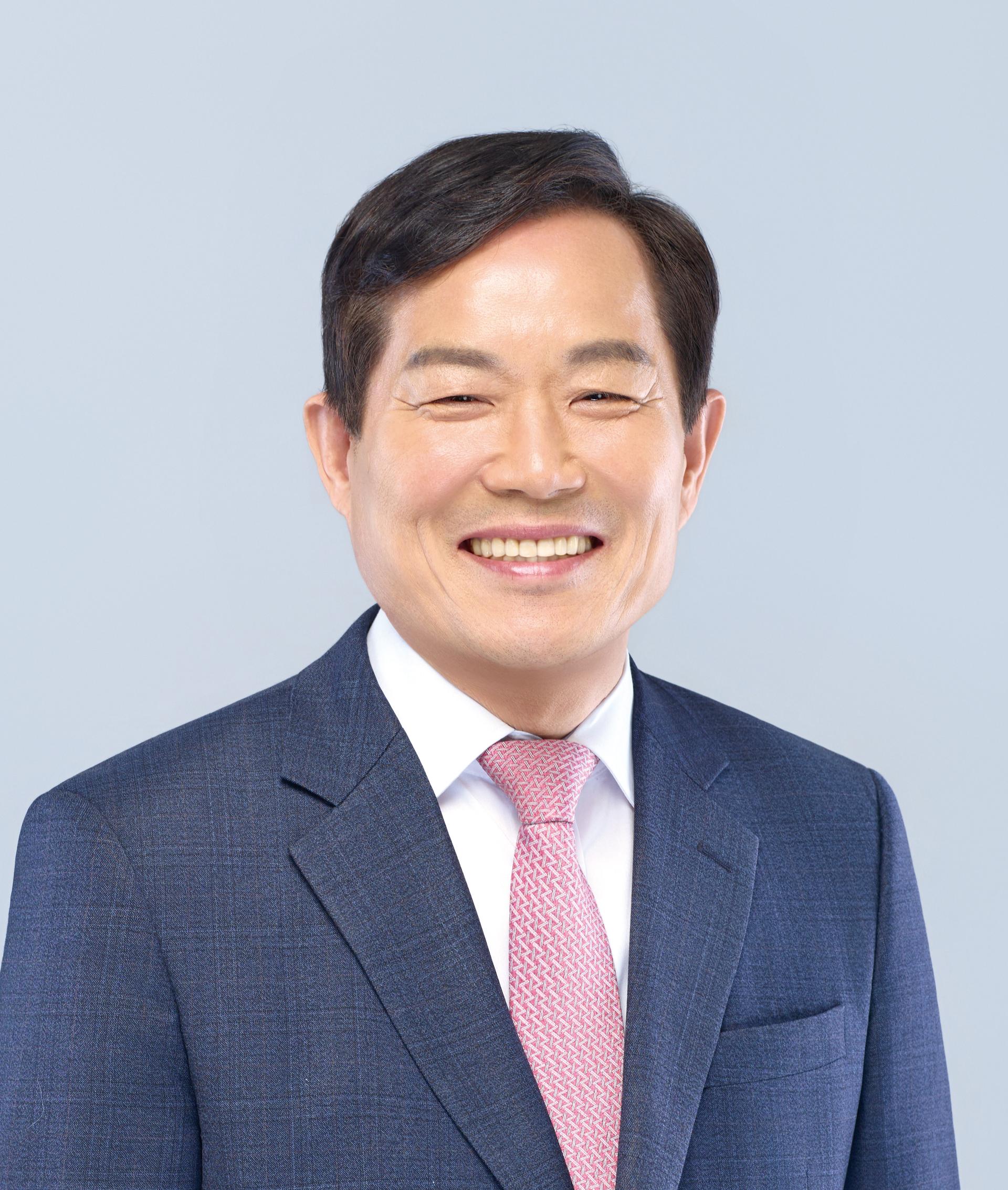 차기 의성군수 지지도 최유철 33.4% 선두