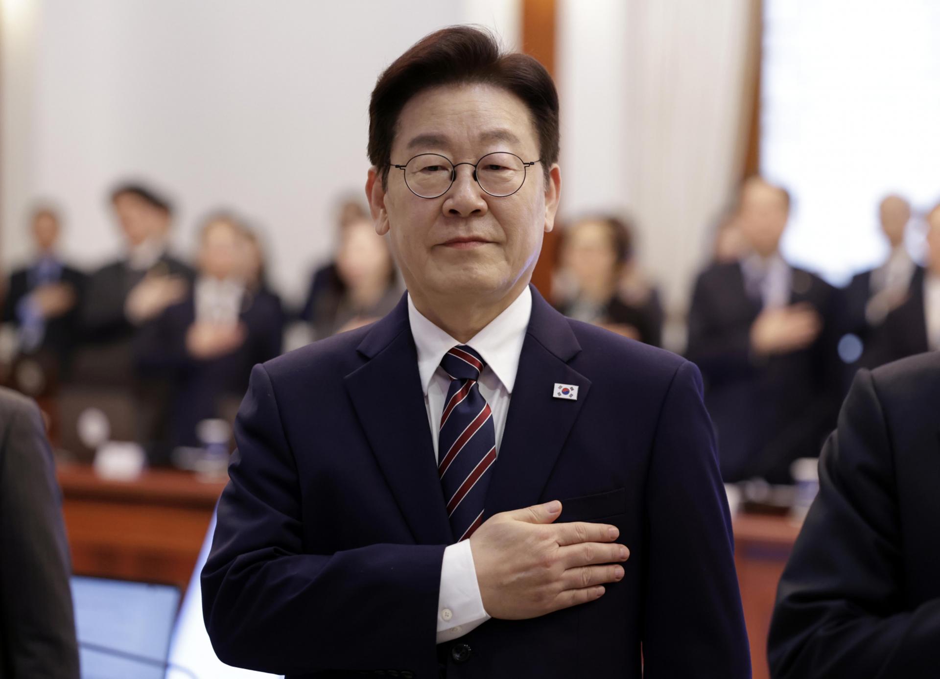 이 대통령 지지율 56.5%, 3주 연속 상승…부정평가는 38.9%