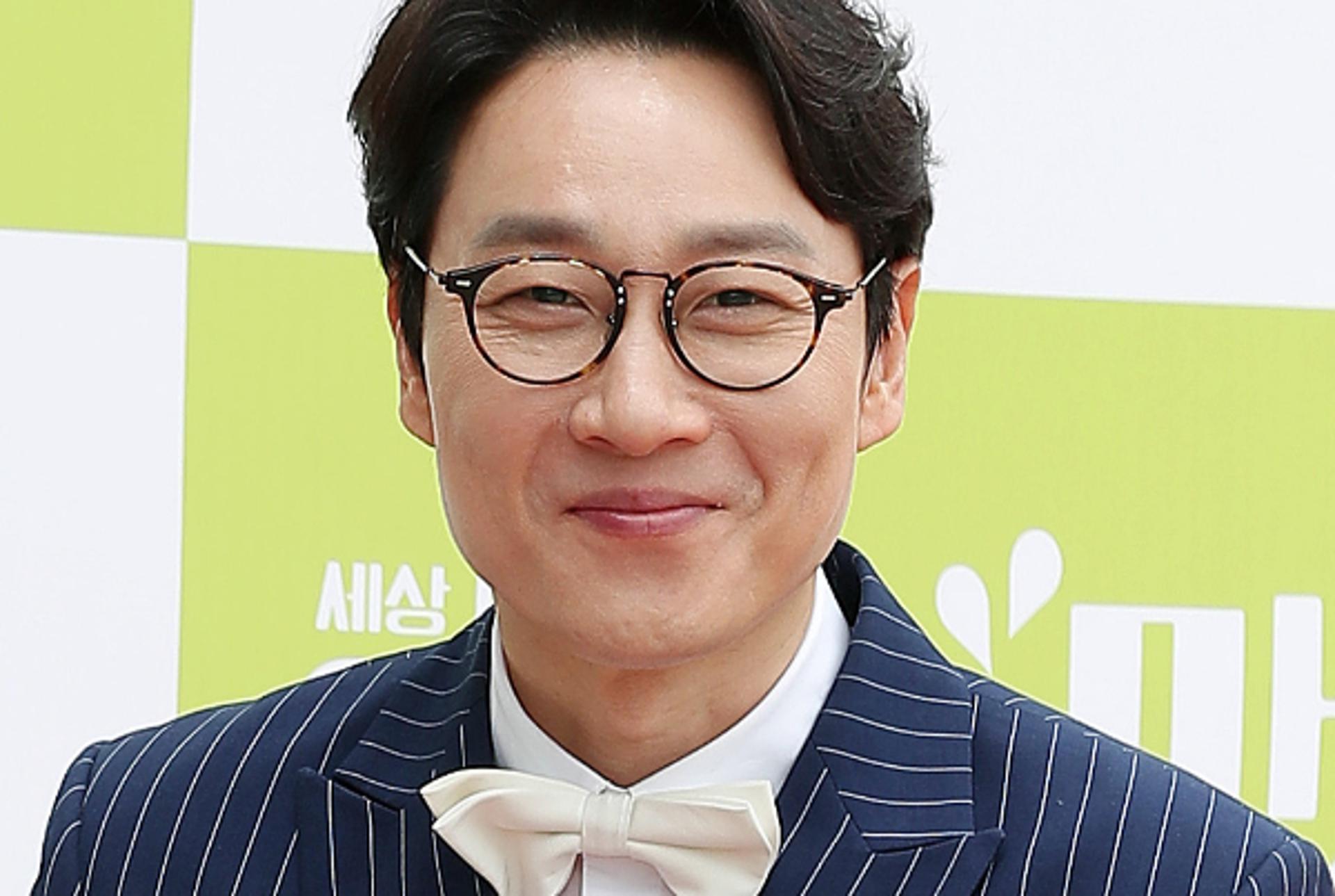 '4년 만에 복귀' 이휘재, 리허설 중 눈물 '왈칵'…"당분간 한국 체류"
