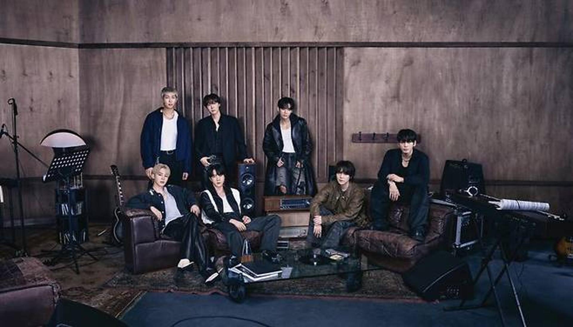 BTS '아리랑', 발매 첫날 398만장 팔았다… 음반·음원 동시 석권