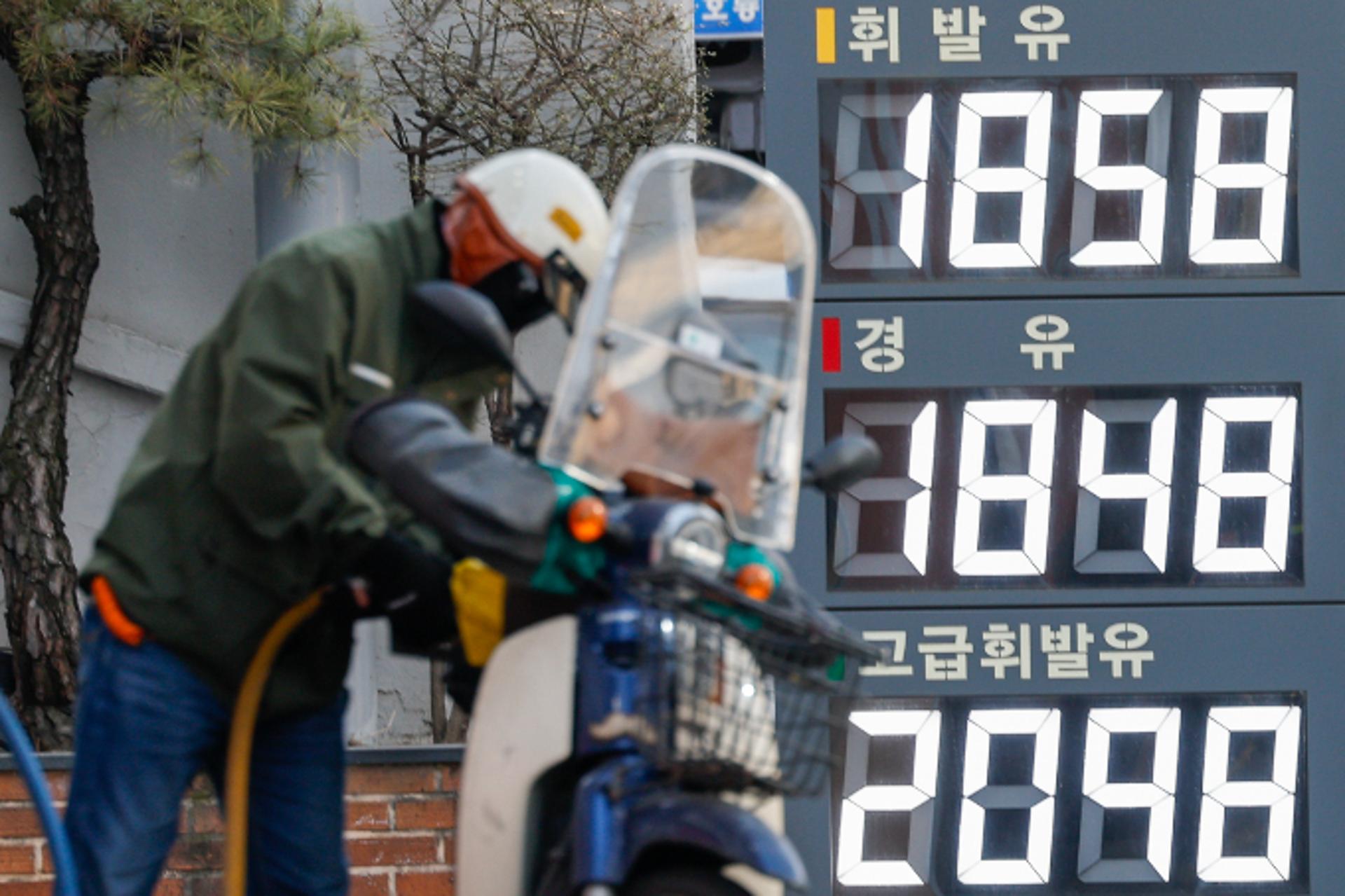 "유가상승 여파"…2월 생산자물가 전년비 2.4%↑, 6개월째 오름세