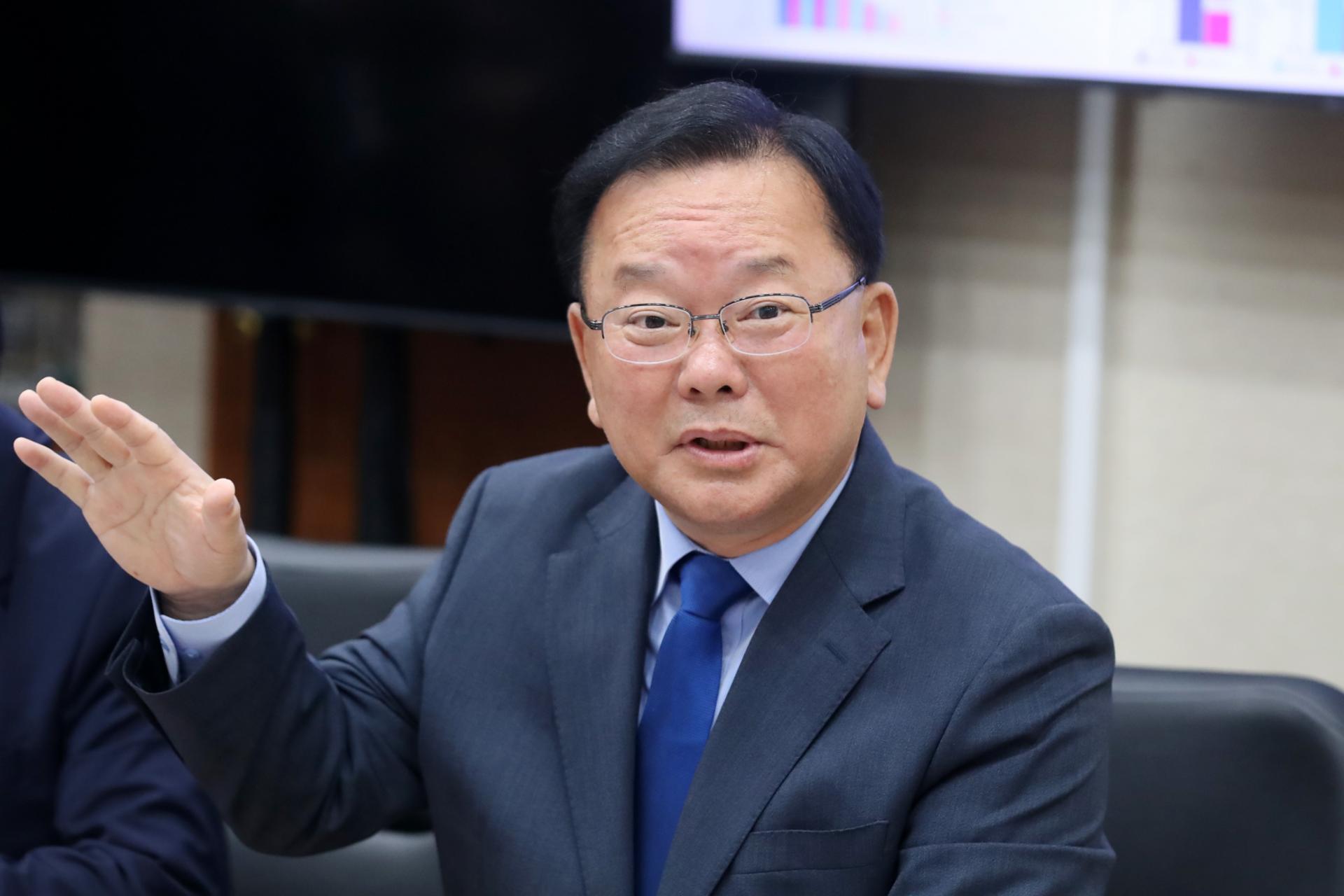 김부겸, 국힘 대구시장 후보 양자대결서 모두 우위…최대 50%대 지지율