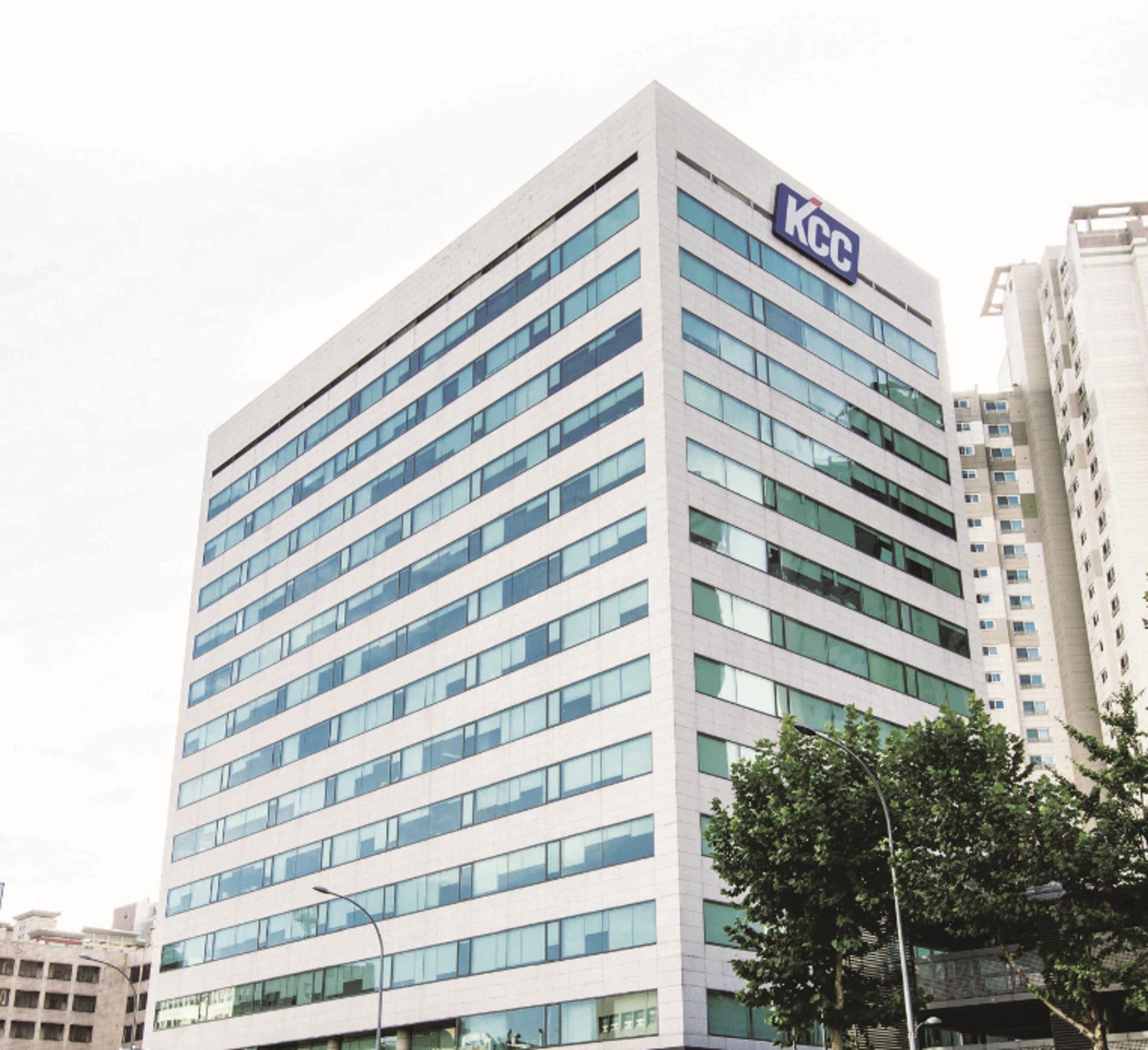 KCC, 'ROE 경영·주주환원' 공식화…트러스톤 제안 수용후 전략 제시