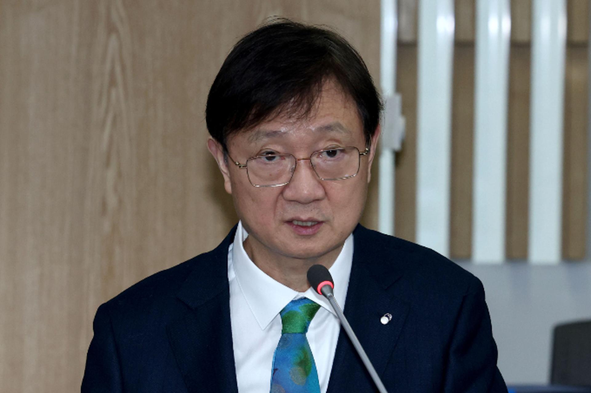 이찬진 "'중동리스크·특사경 도입' 대비 강화"…지방 이전엔 선긋기