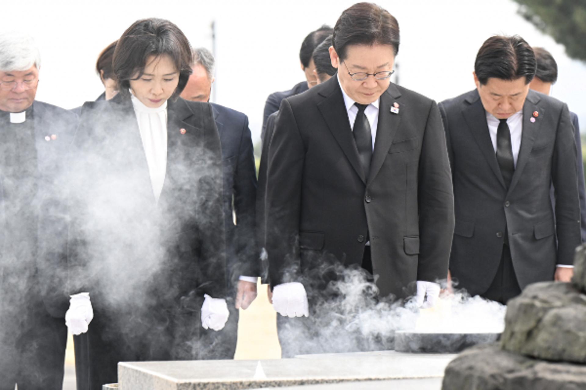 이 대통령, 제주 4·3 평화공원 참배…"국가폭력 민·형사 시효 폐기"