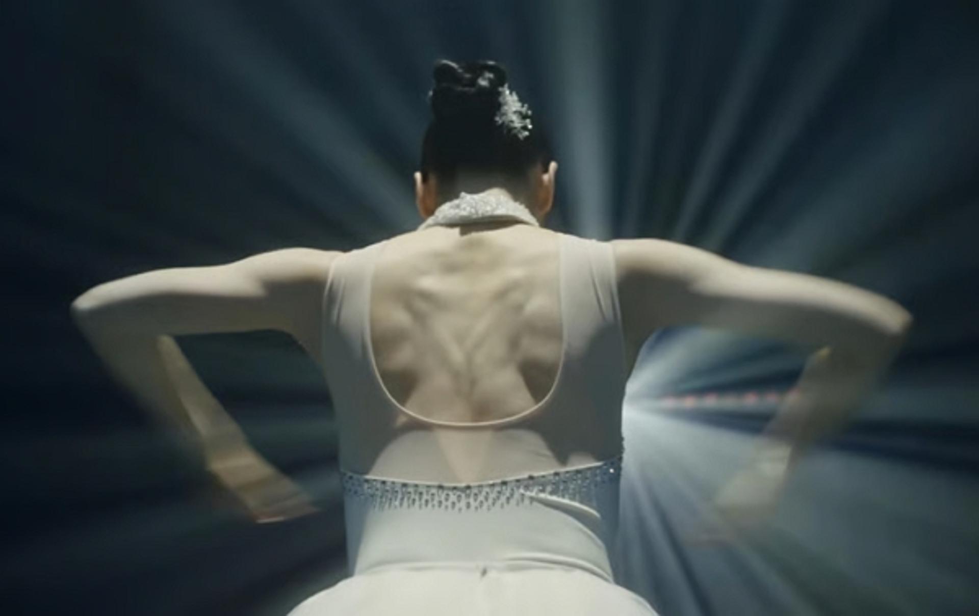 '은퇴 12년, 일반인 몸'이라더니…발레리나 된 김연아, 성난 등근육 '화제'